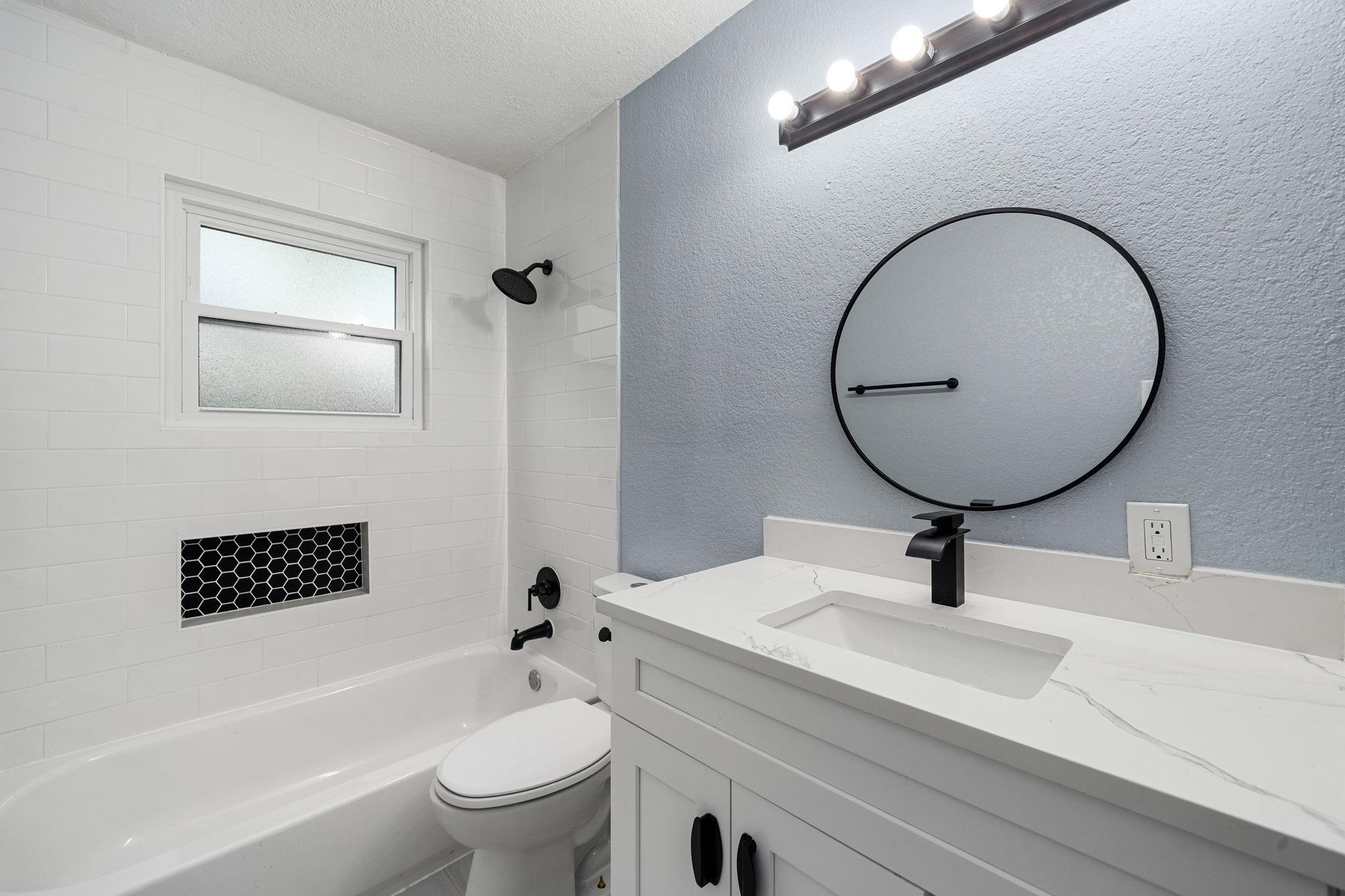 1117 & 1119 1st Ave N