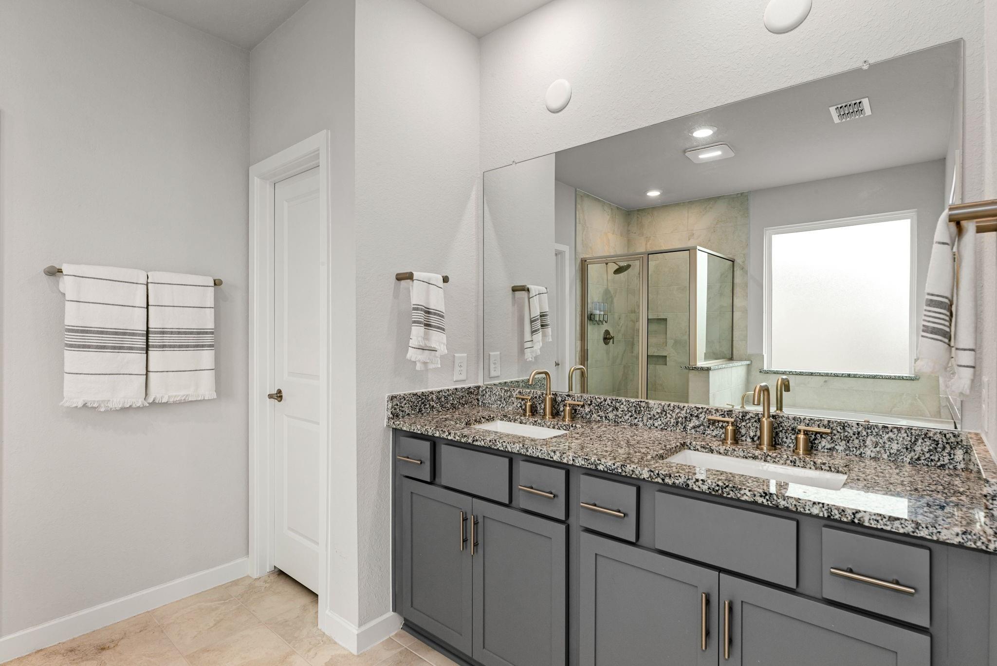 21867 Fitzroy Manor Lane