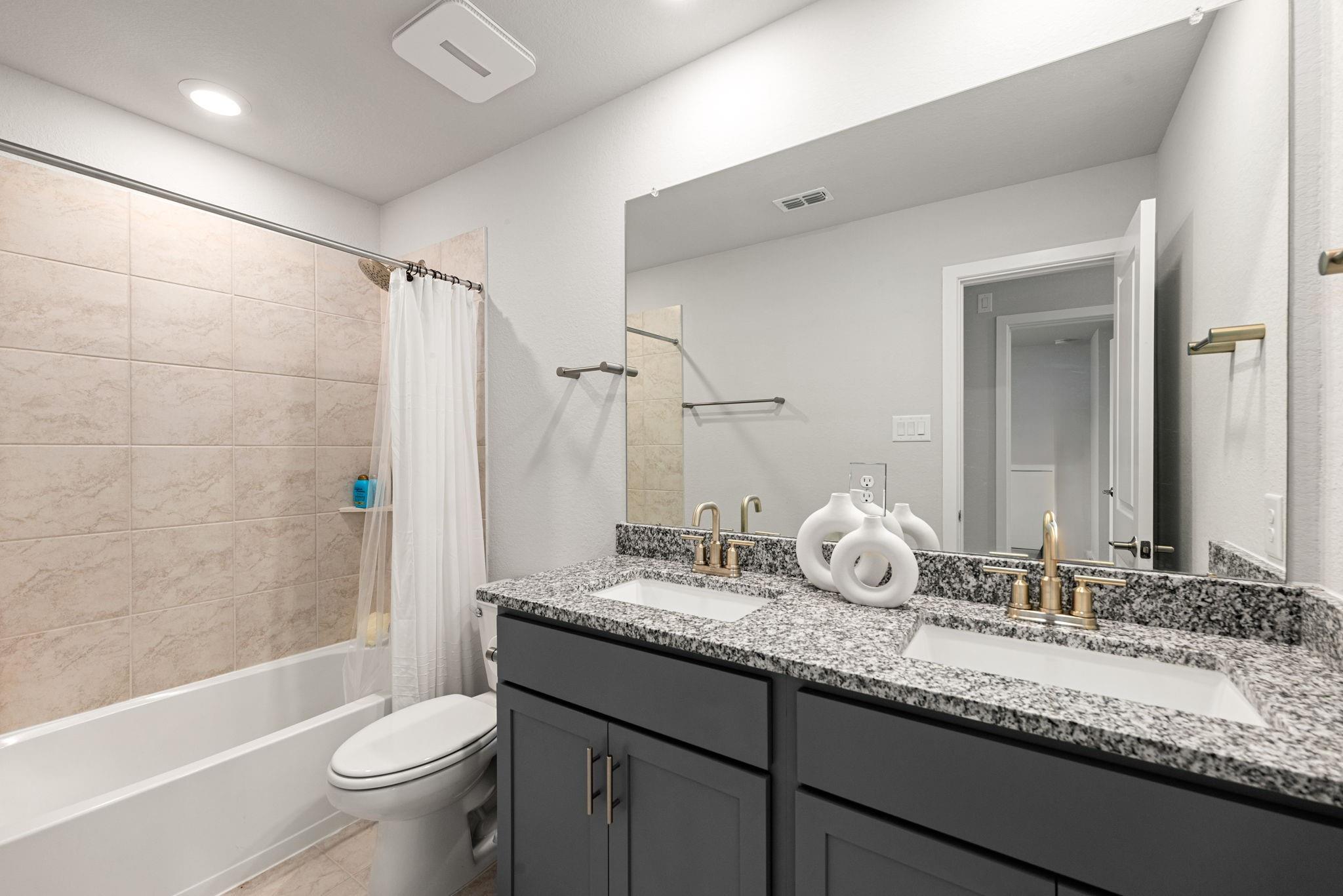 21867 Fitzroy Manor Lane