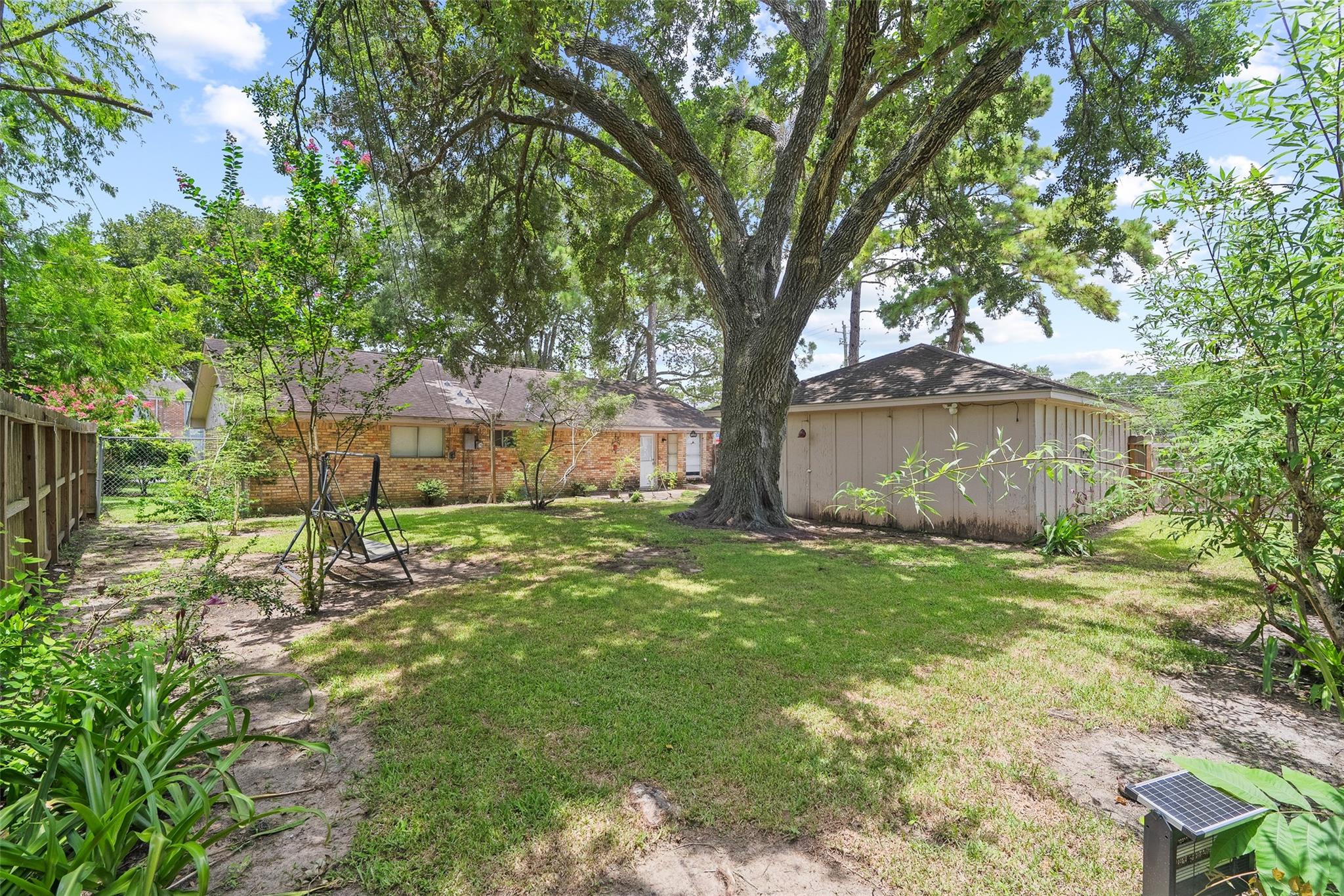 2001 Lamar Drive