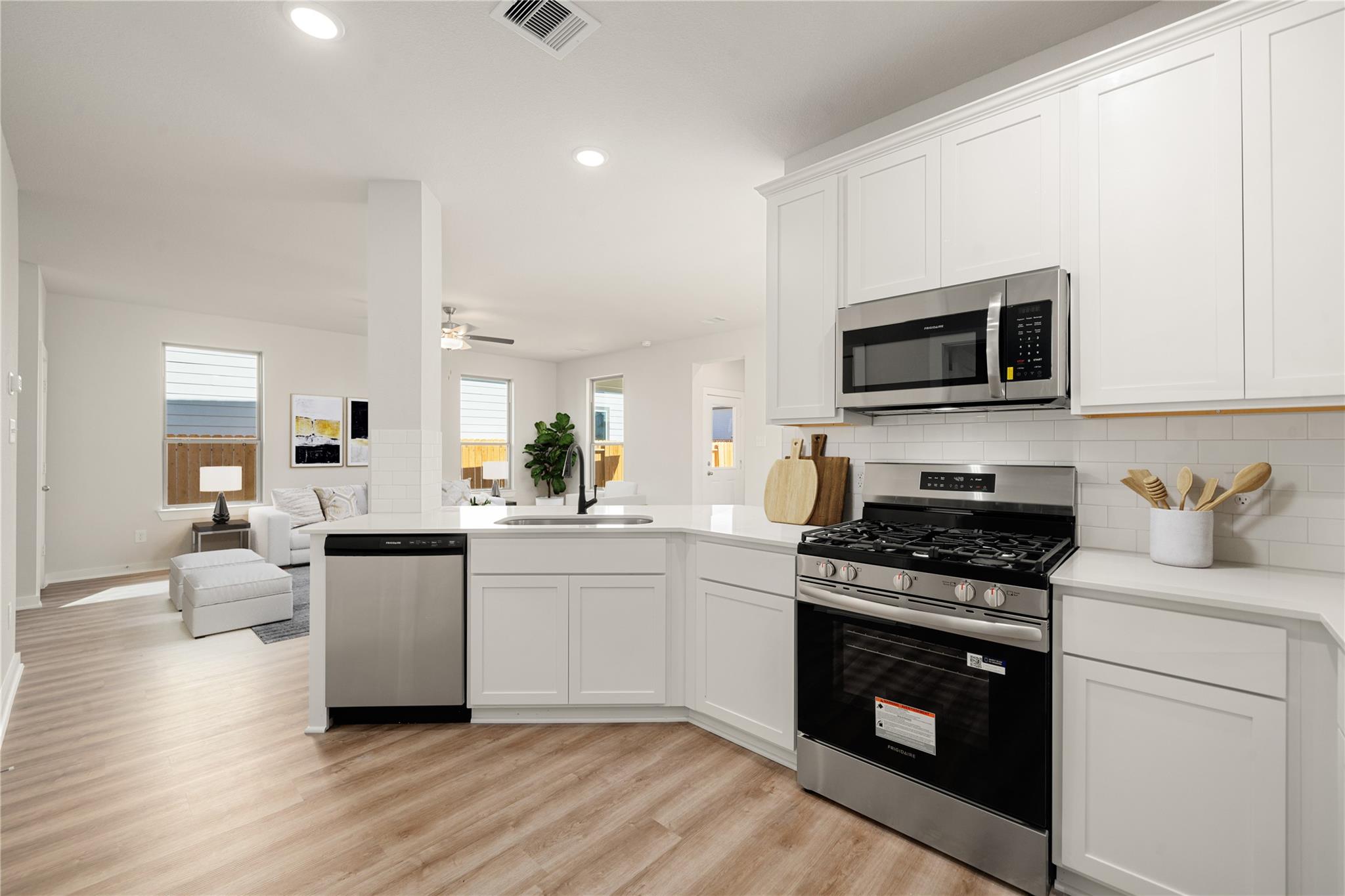 16853 Needlepoint Drive