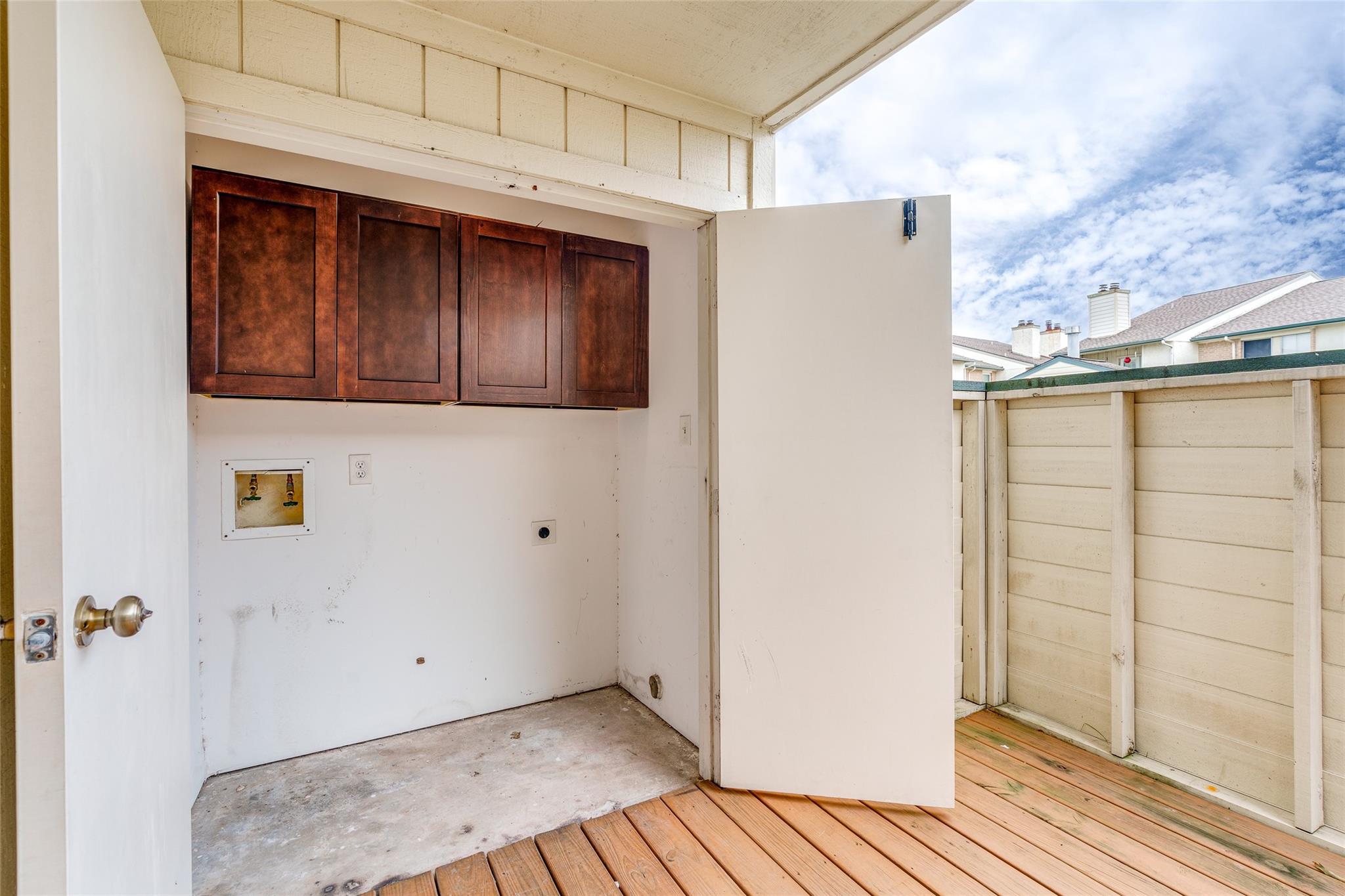 250 El Dorado Boulevard # 283