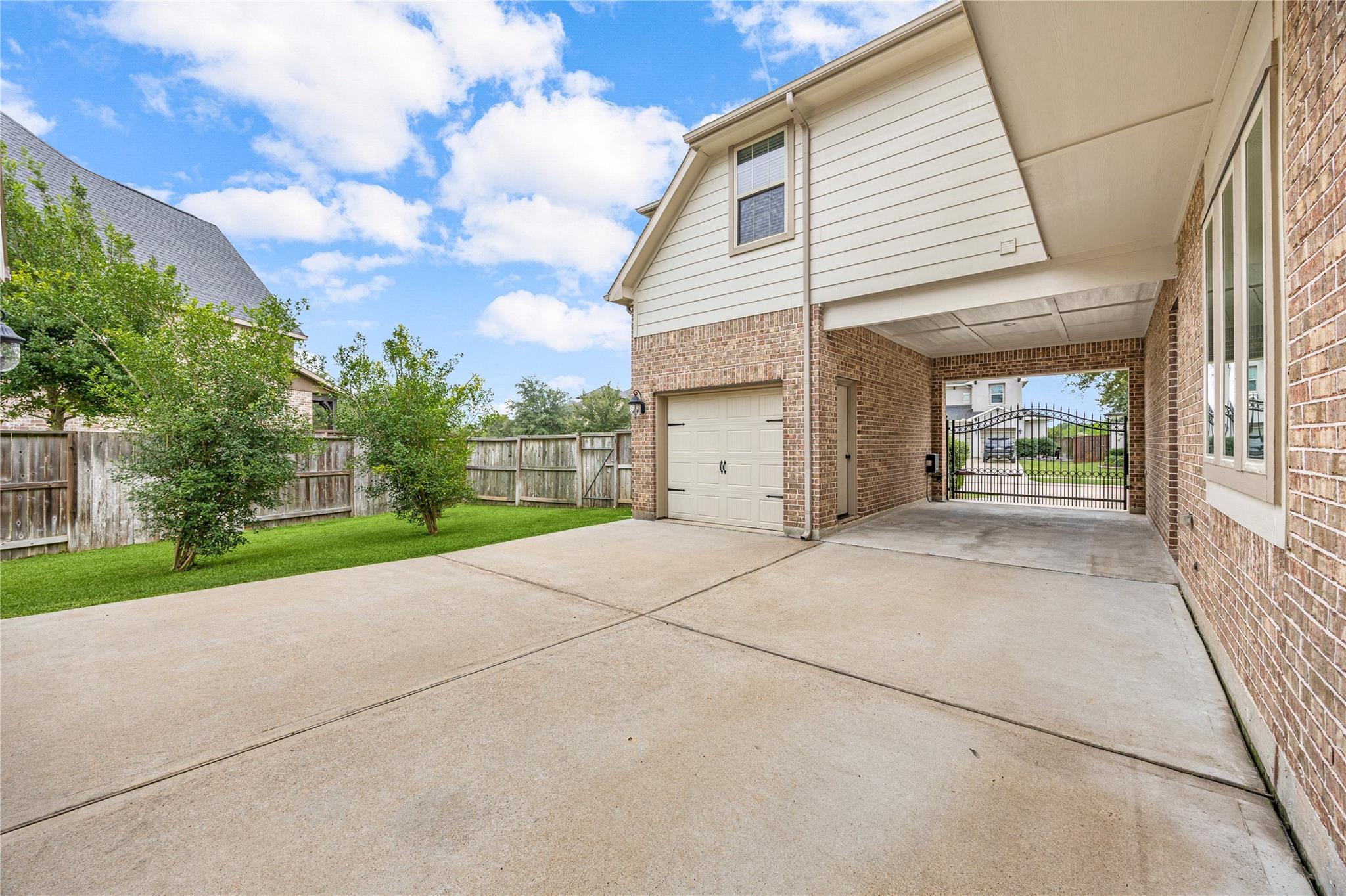 7106 Prairie Grass Lane