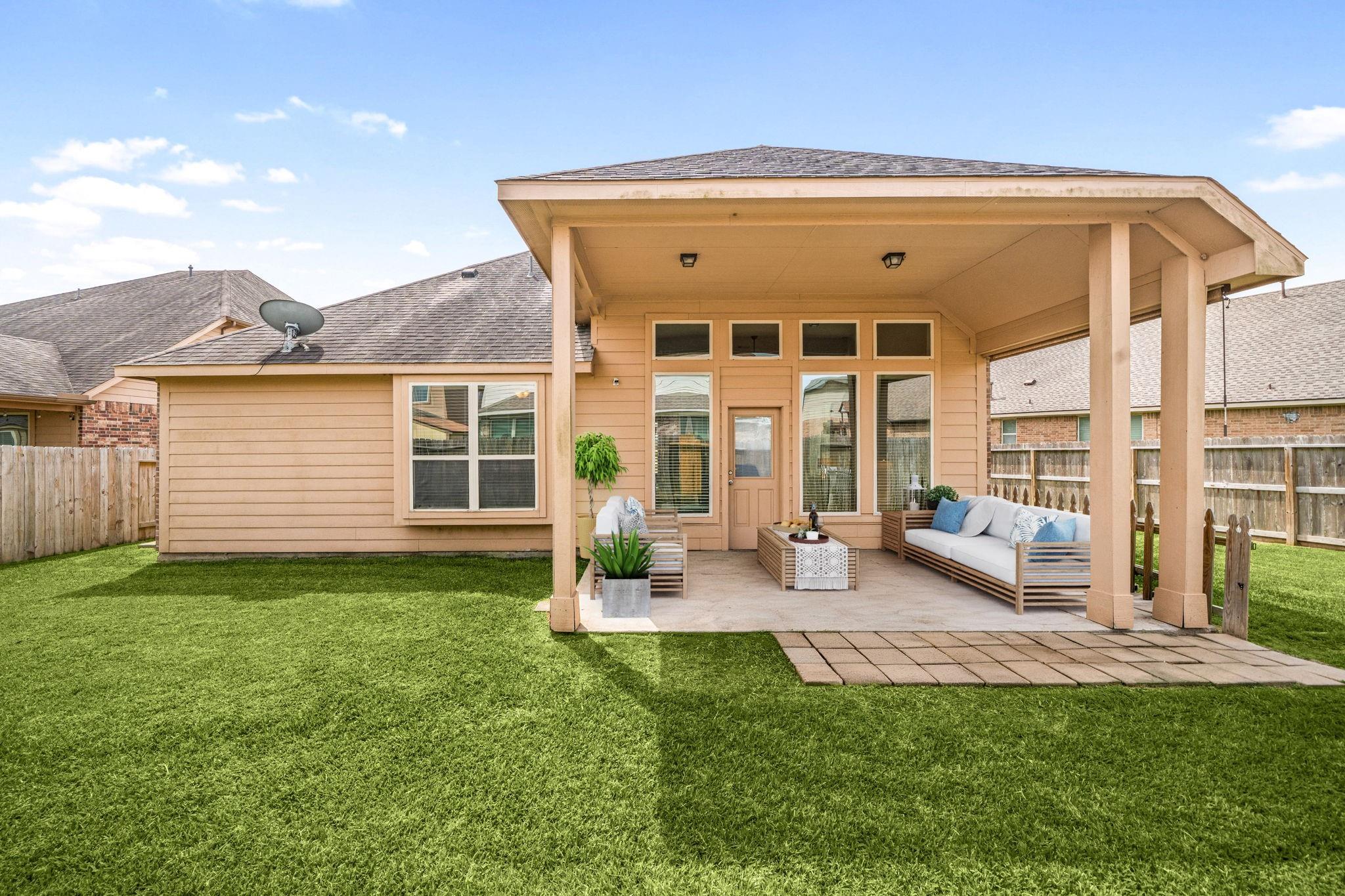 9207 Gilbert Hollow Drive