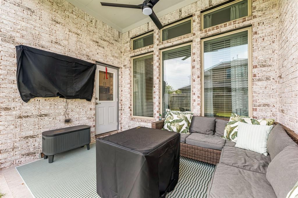 3323 Majestic Pine Lane