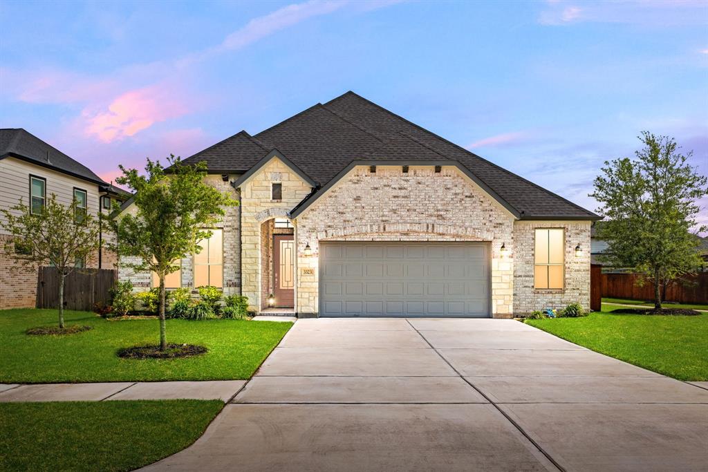 3323 Majestic Pine Lane