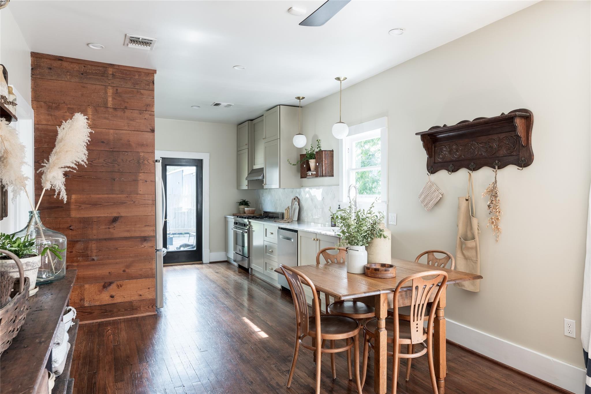 108 E 27th Street
