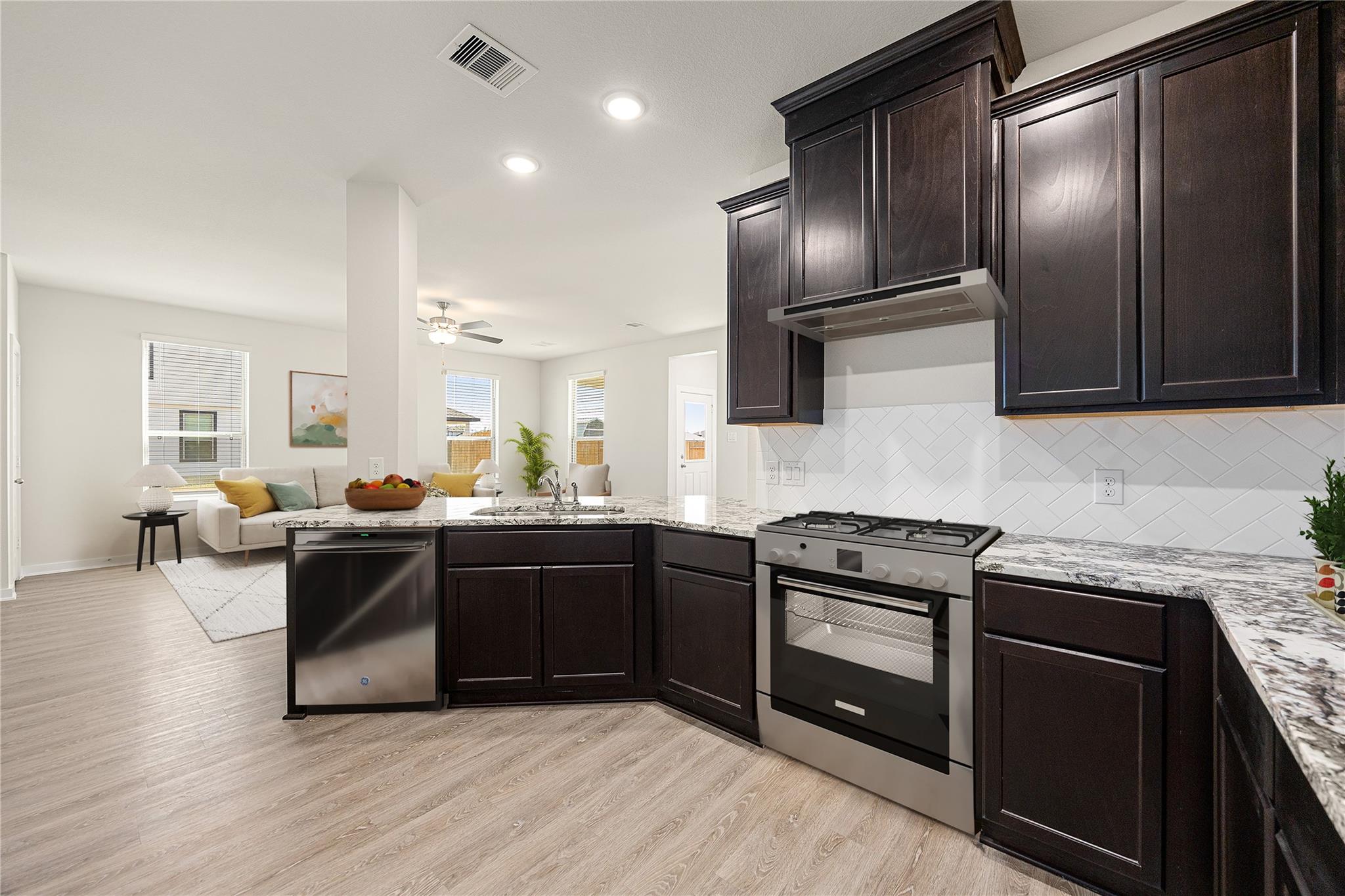 823 Tejas Village Parkway