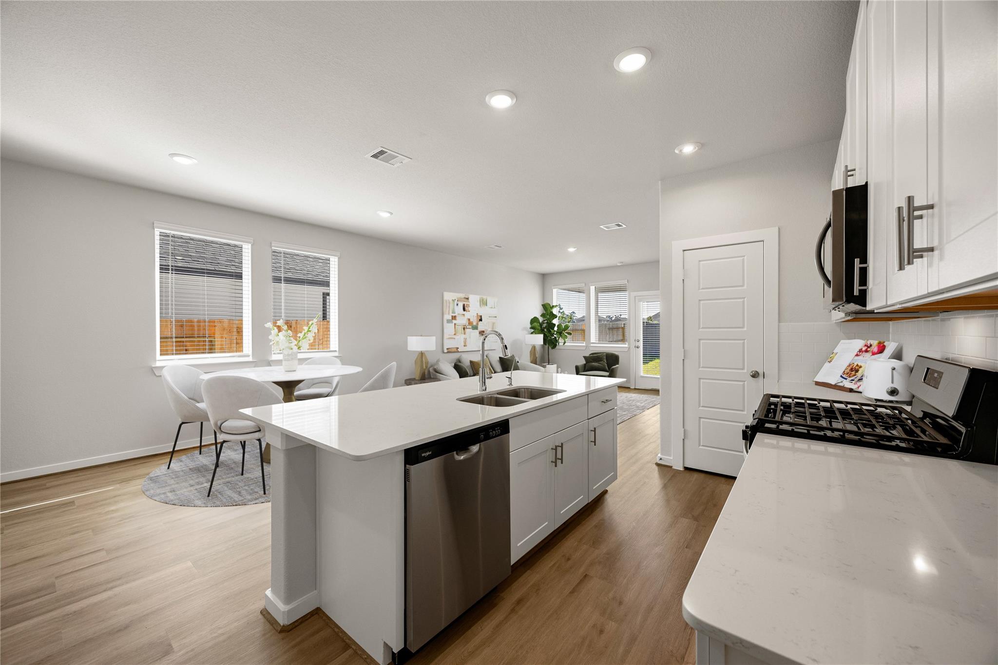 2543 Cactus Ranch Lane, Crosby