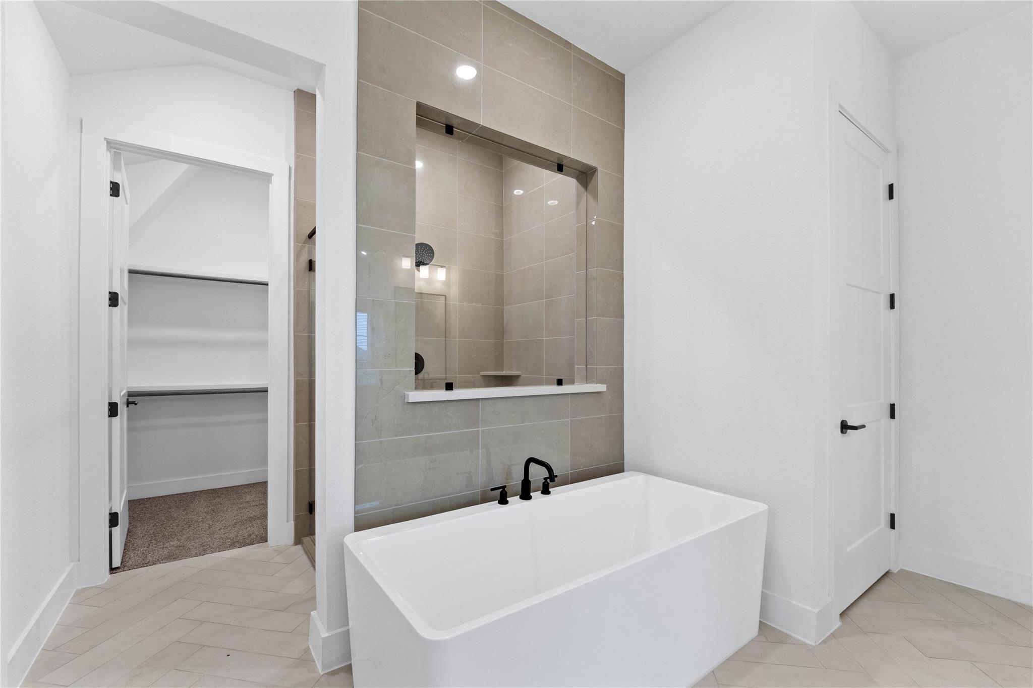 6522 Canary Knoll Court