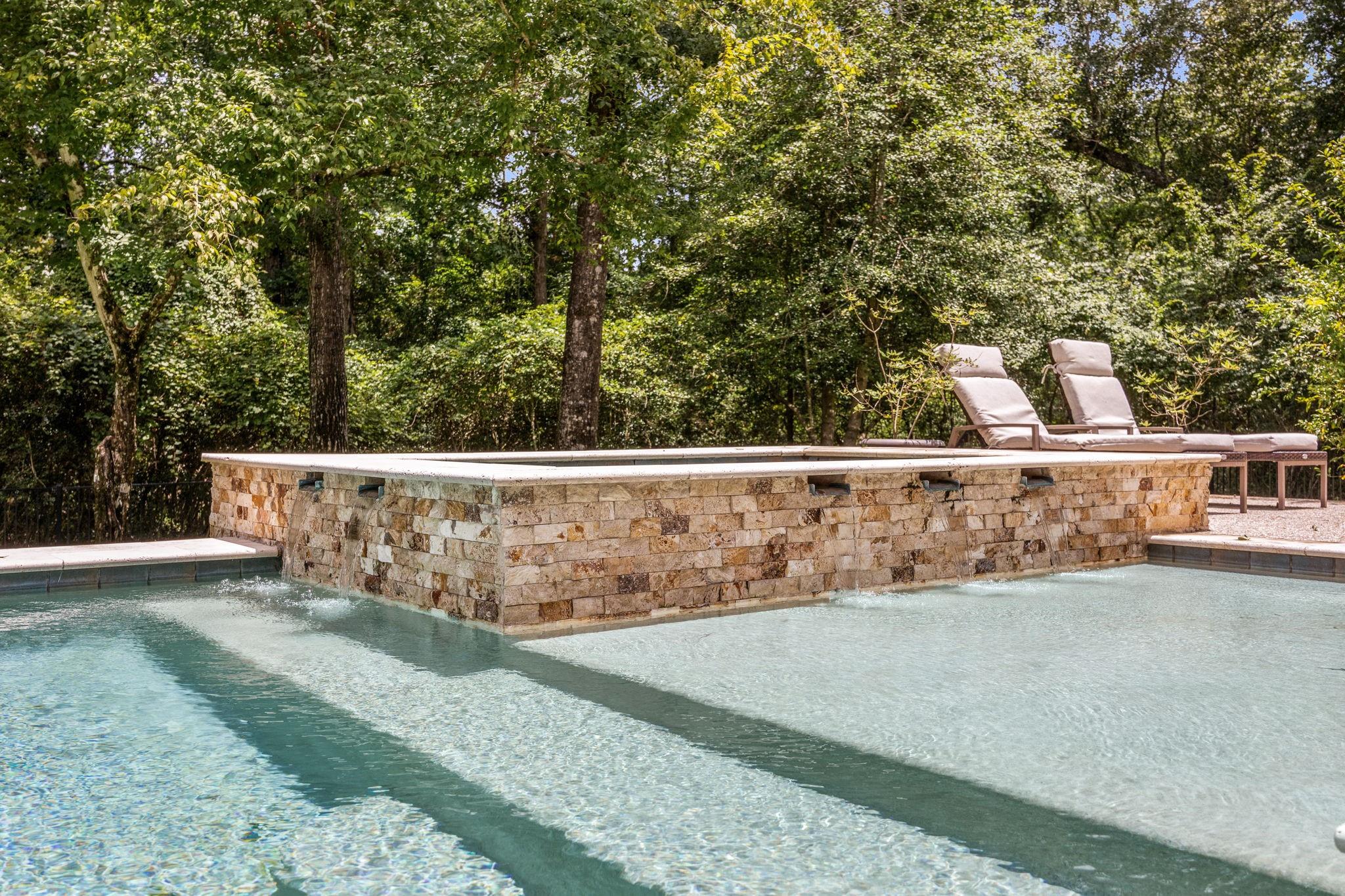 1904 Boulder Ridge Drive