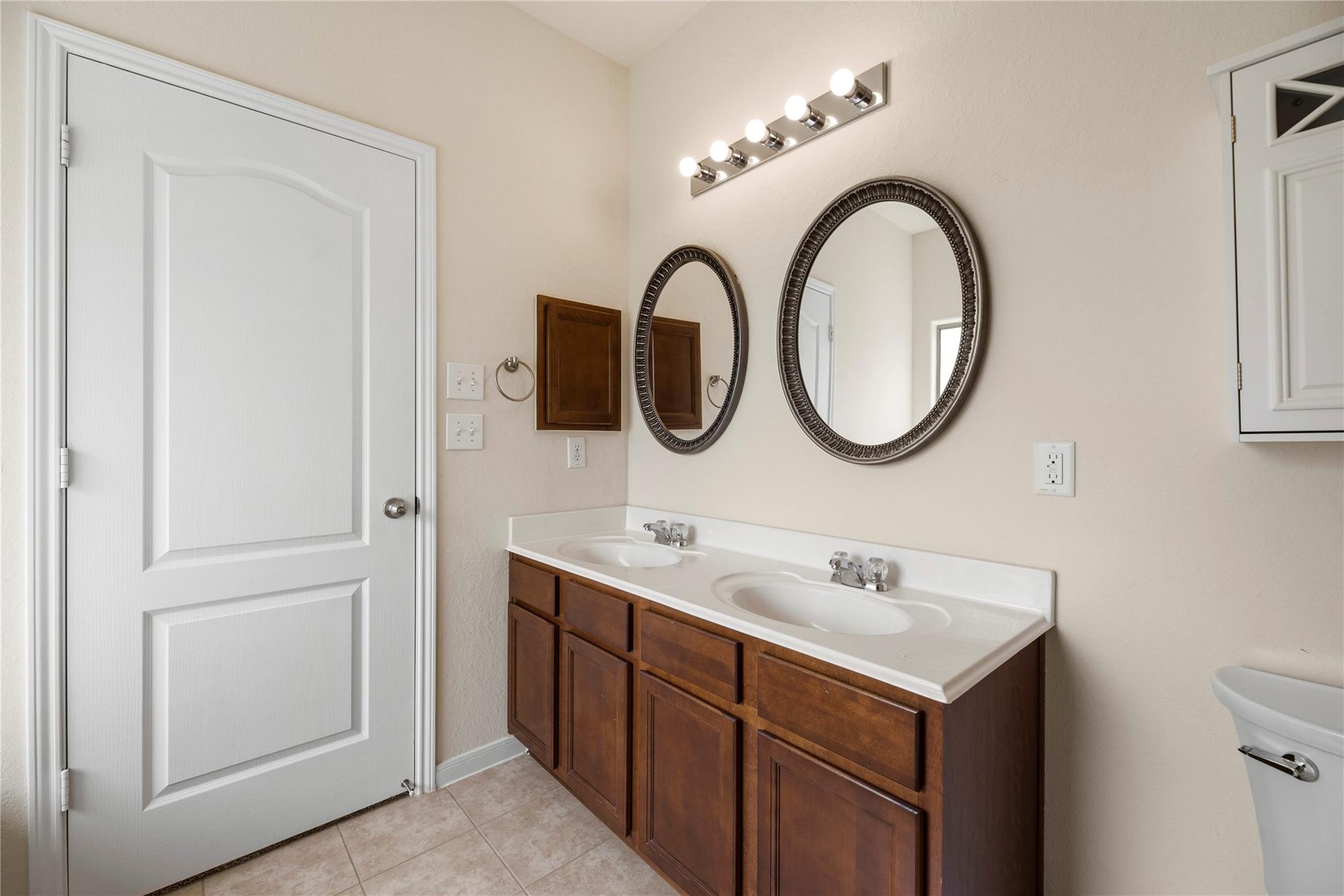 23827 S Newport Bend