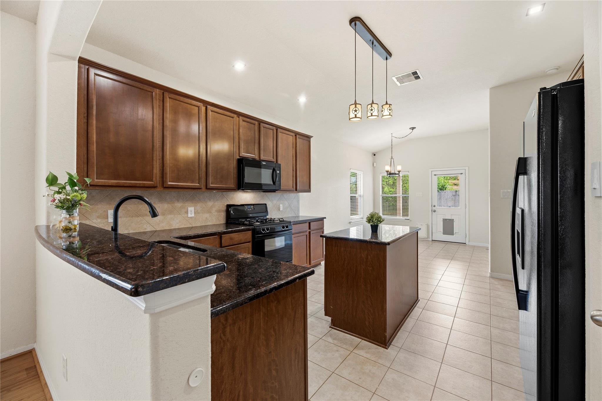 23827 S Newport Bend