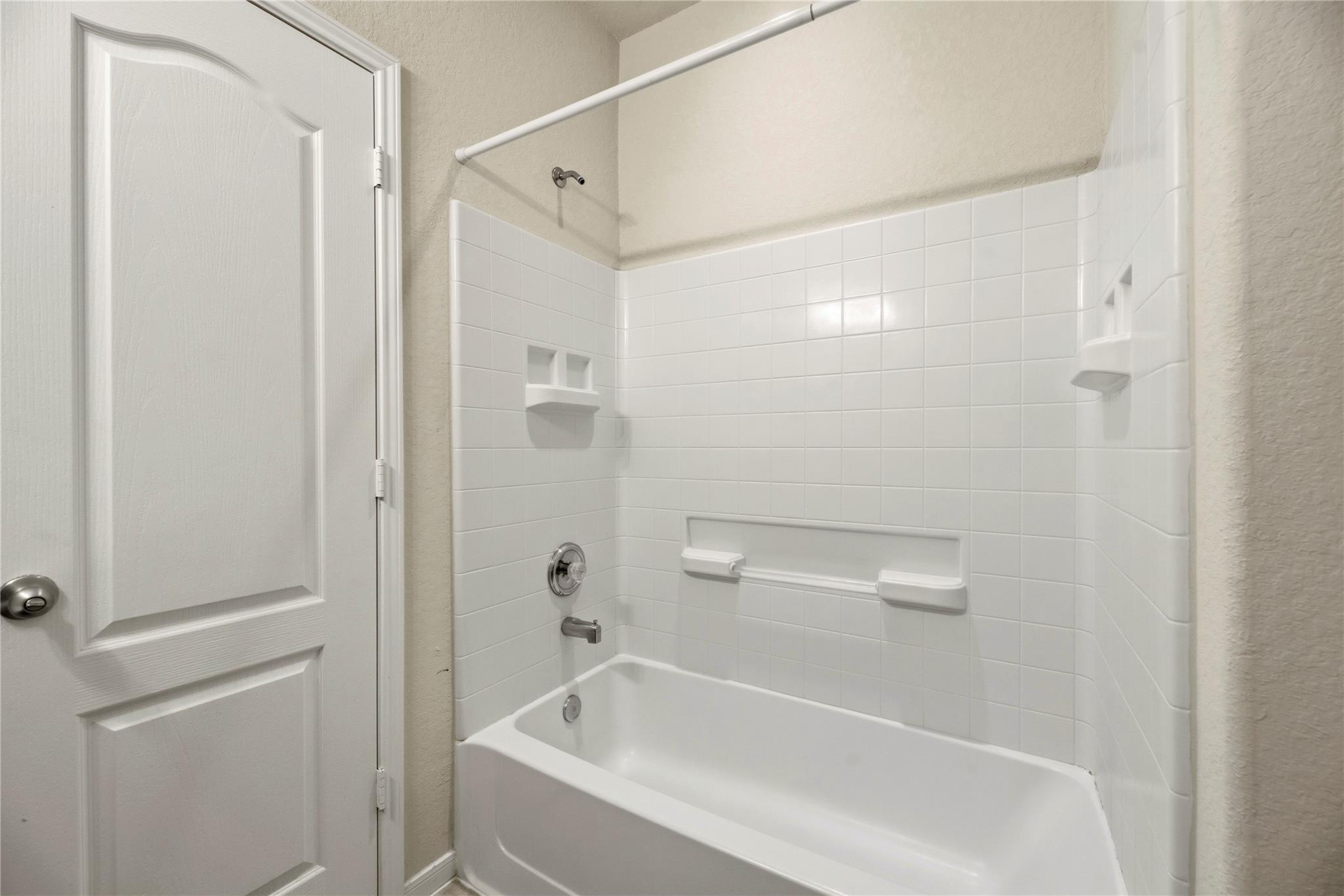 23827 S Newport Bend