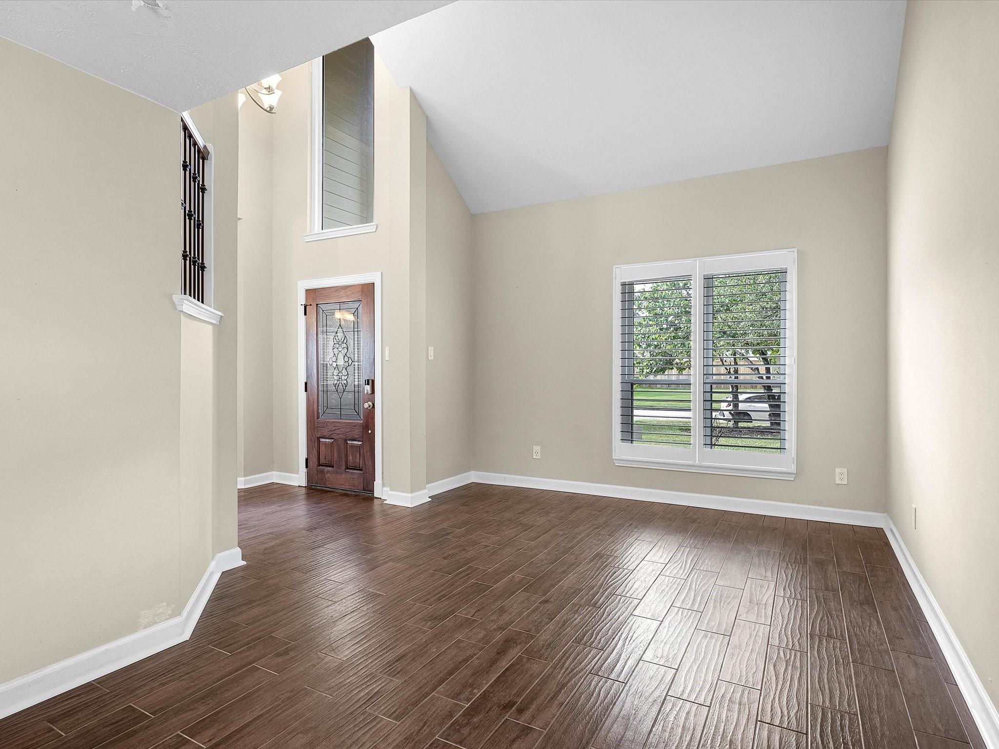 9707 Green Valley Lane