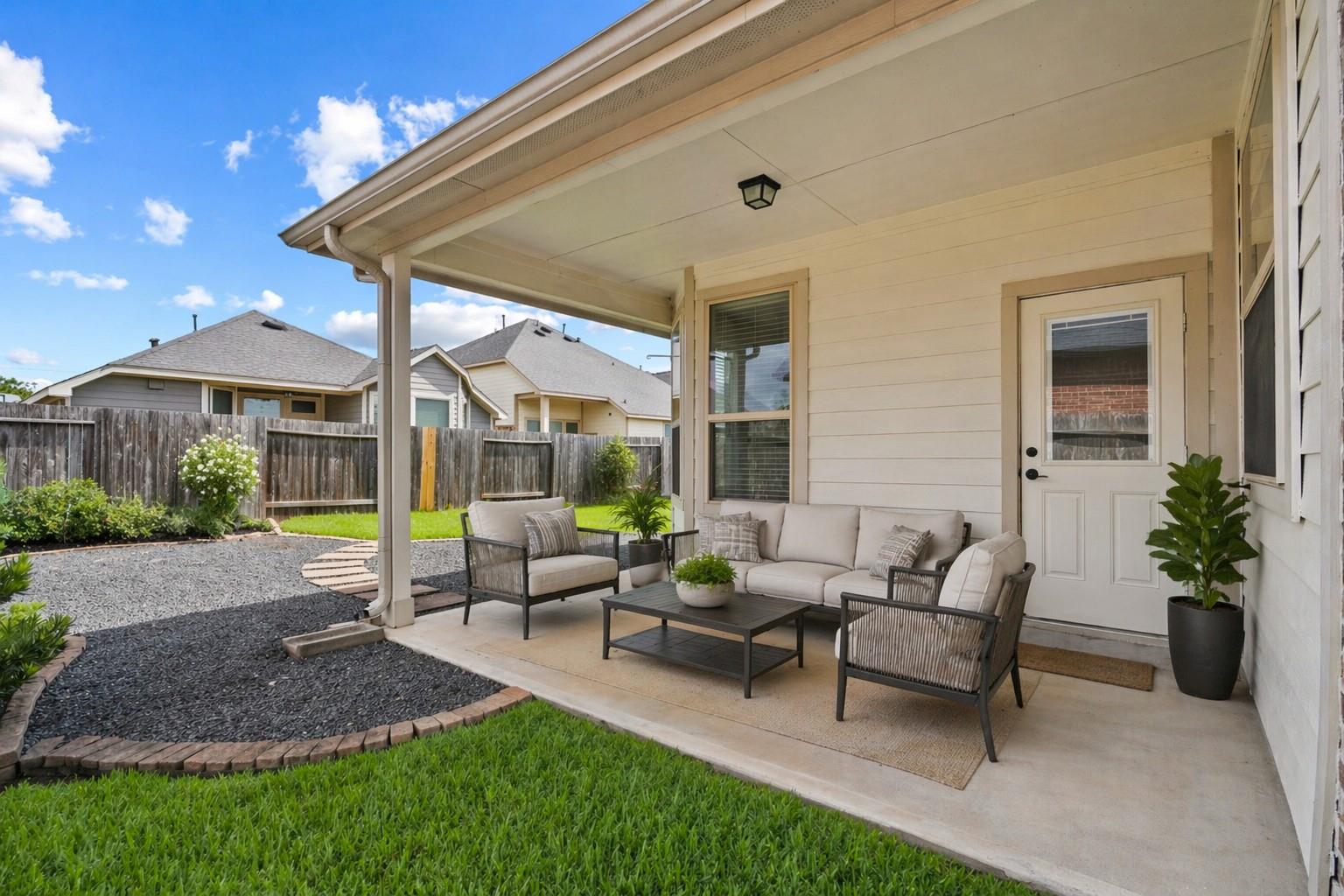 25026 Lakecrest Glen Drive