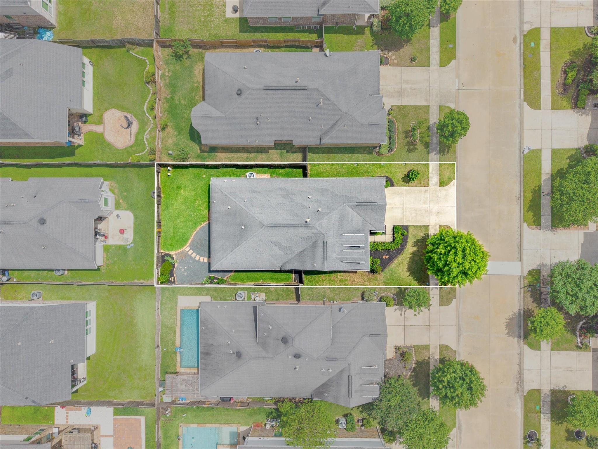25026 Lakecrest Glen Drive
