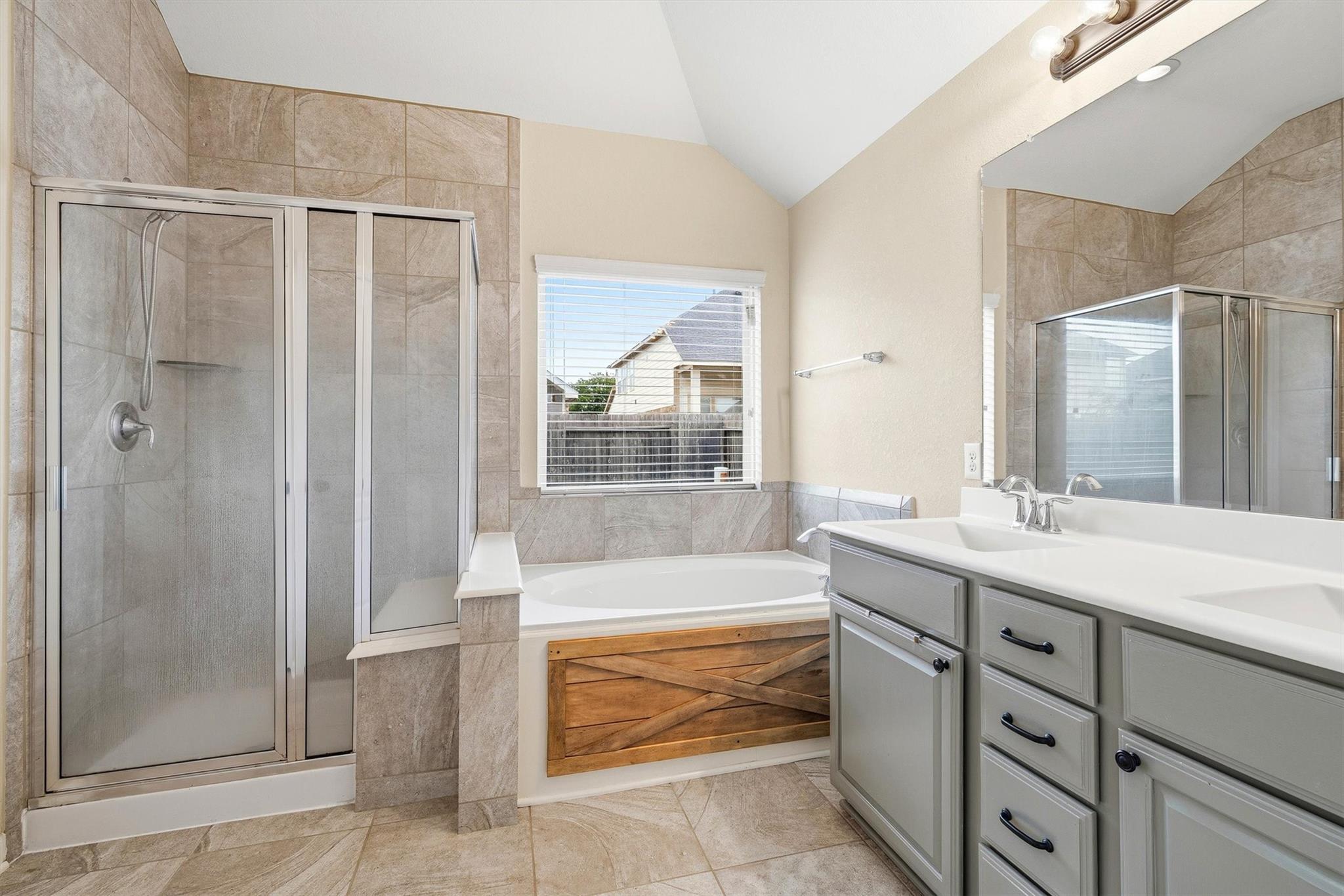 25026 Lakecrest Glen Drive