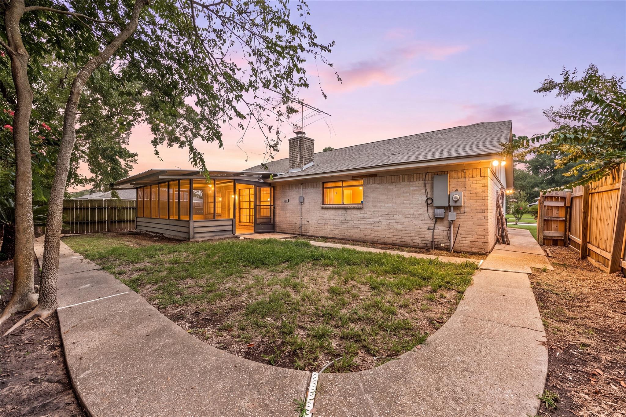 6602 Fallengate Drive