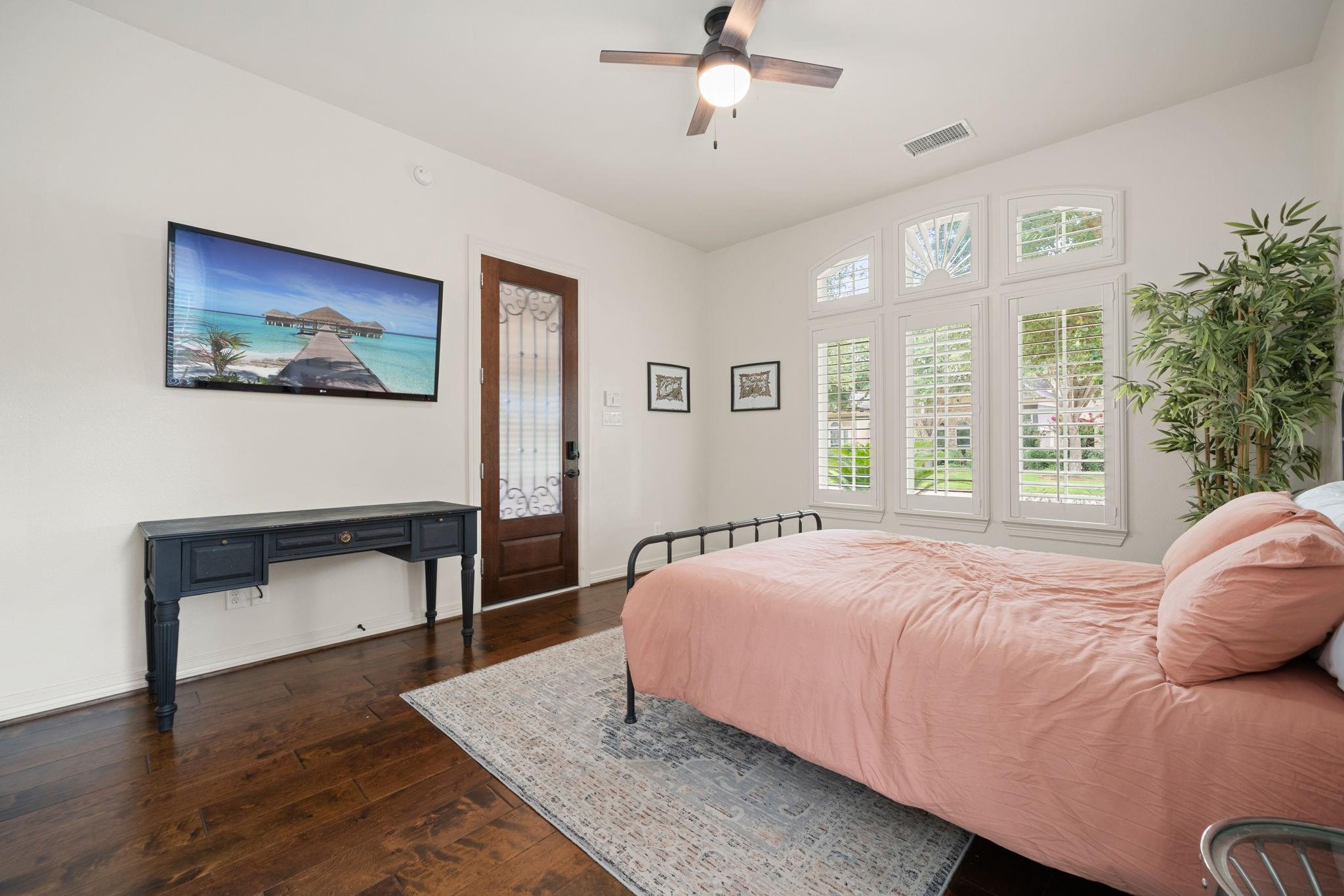24826 Tall Juniper