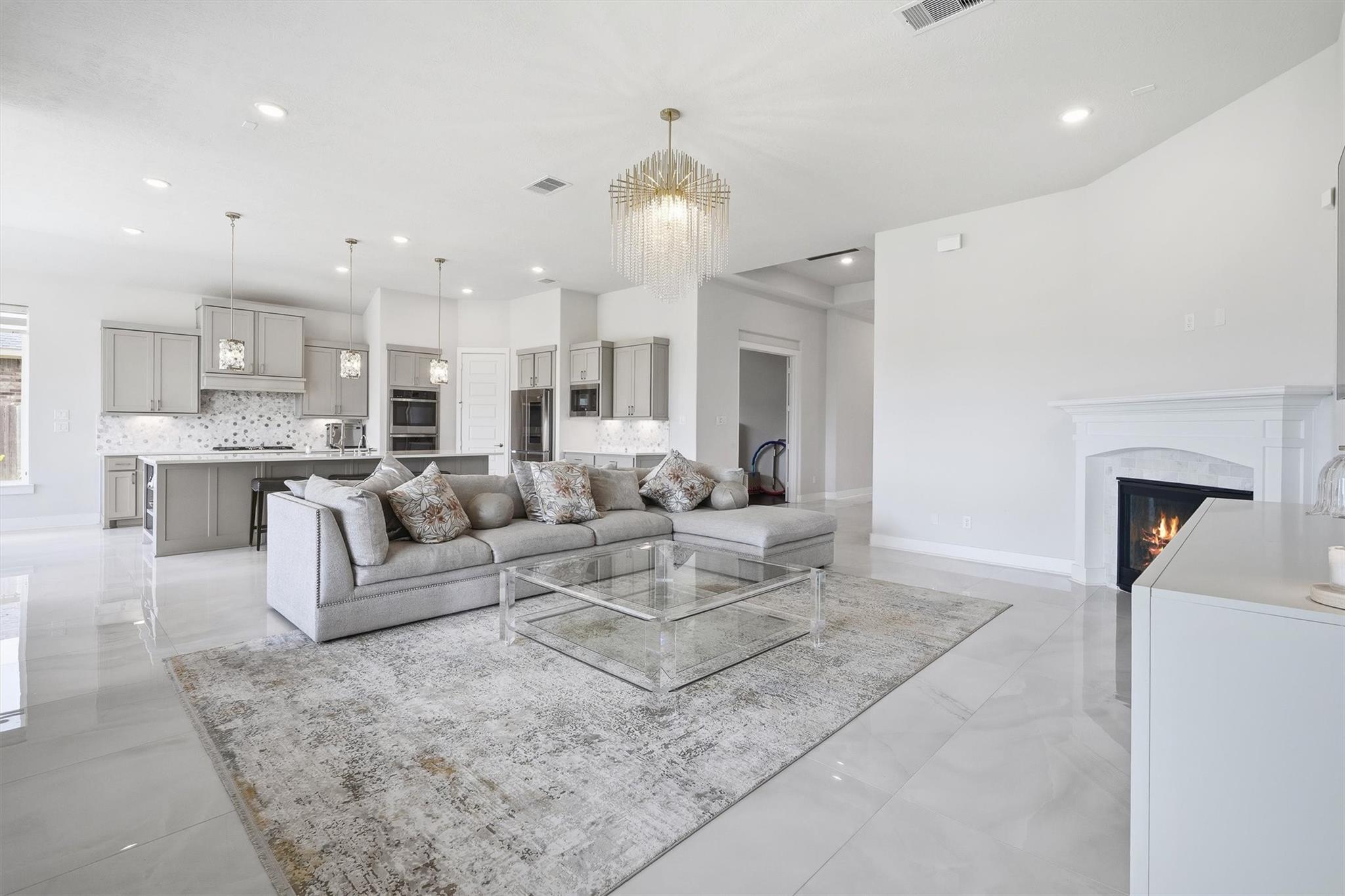 440 Stratus View Court