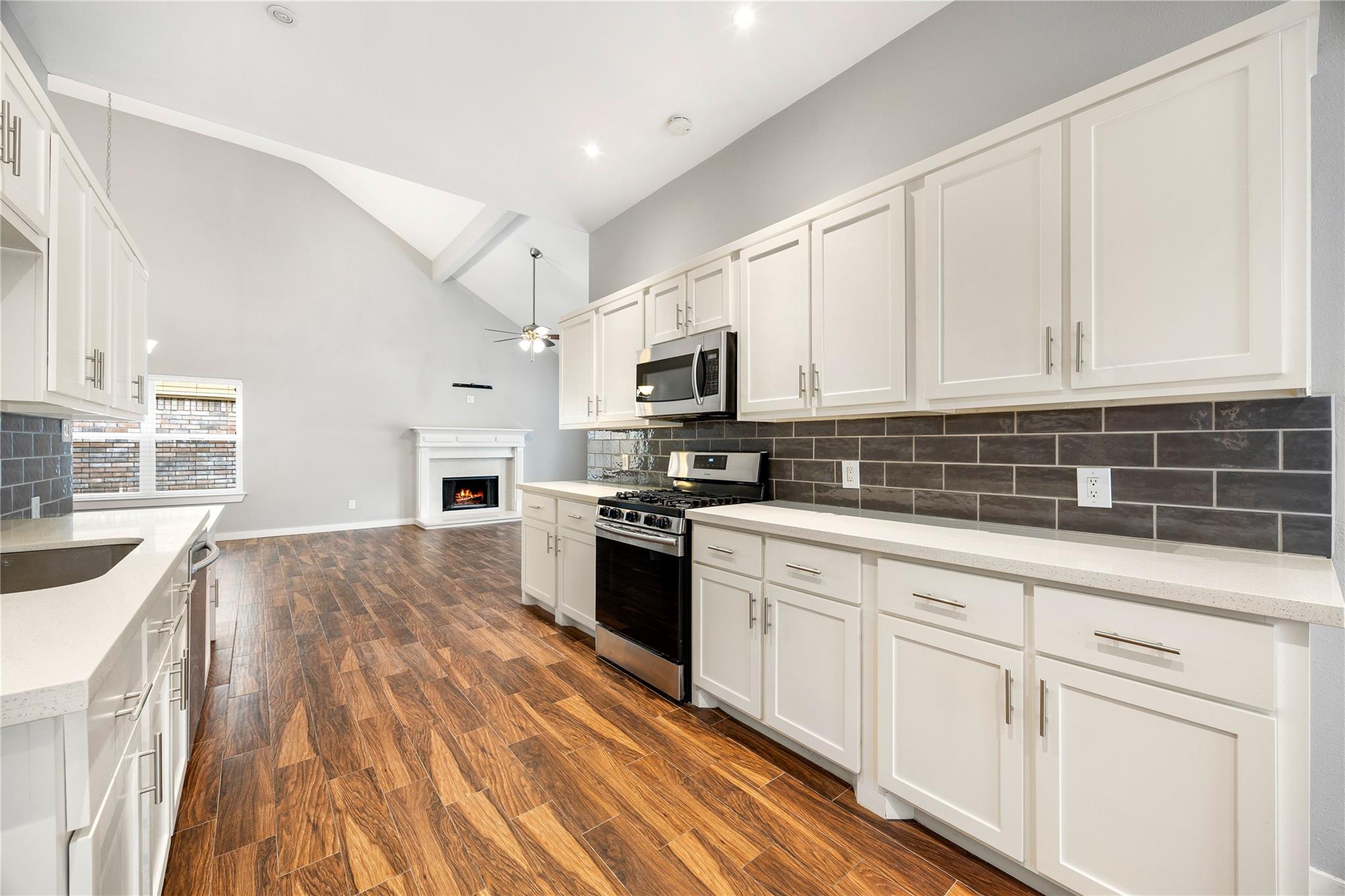 5122 Prairie Creek Drive