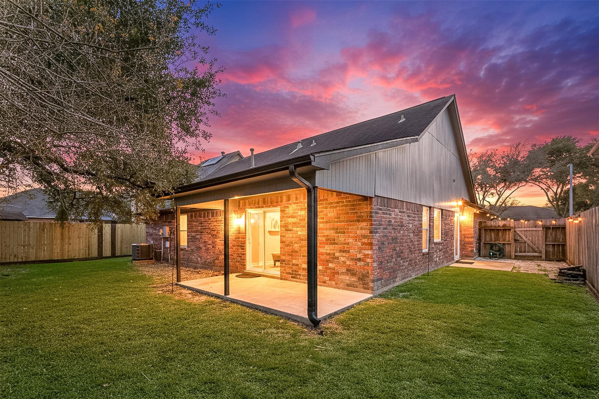 5122 Prairie Creek Drive