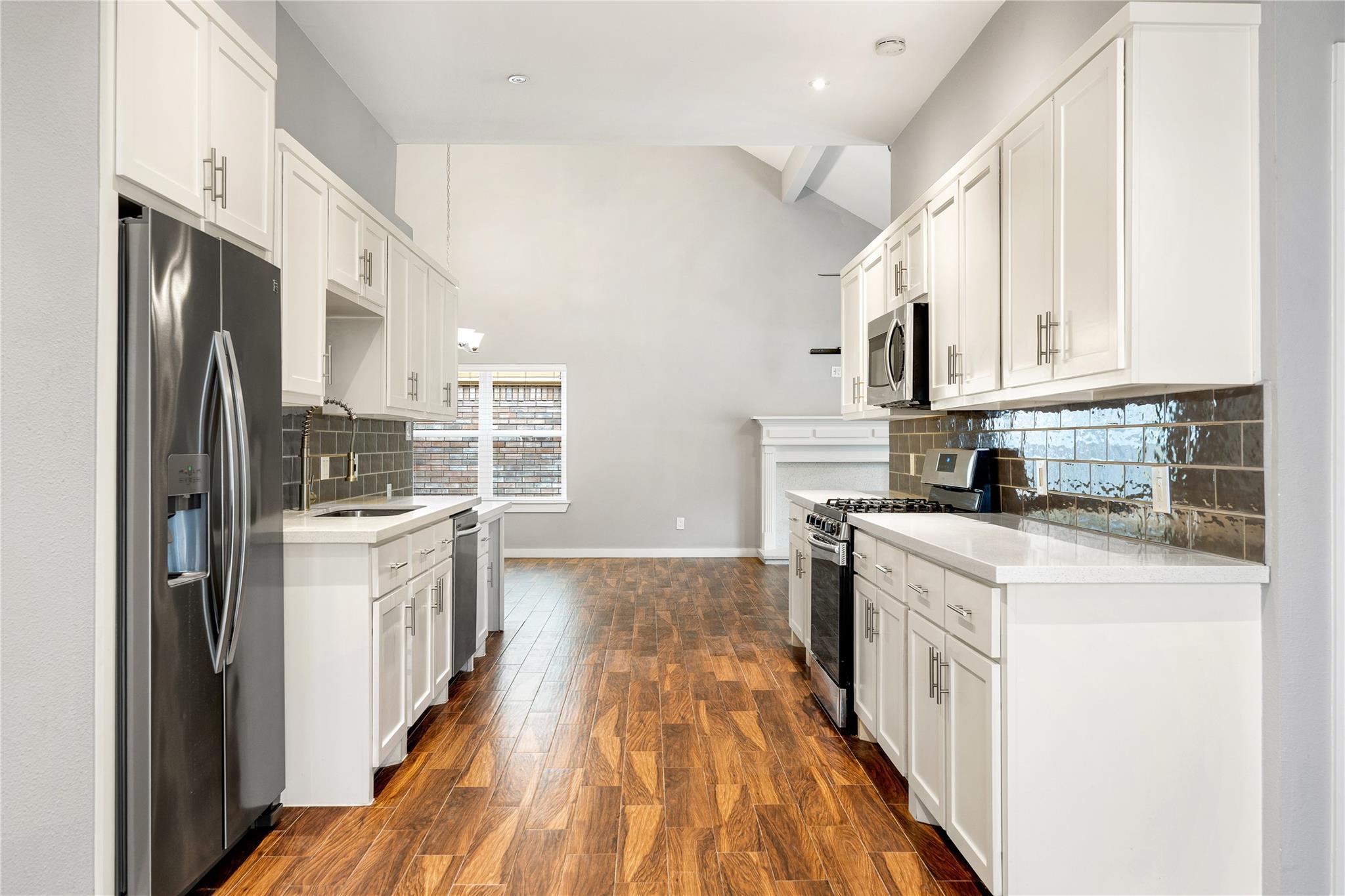 5122 Prairie Creek Drive