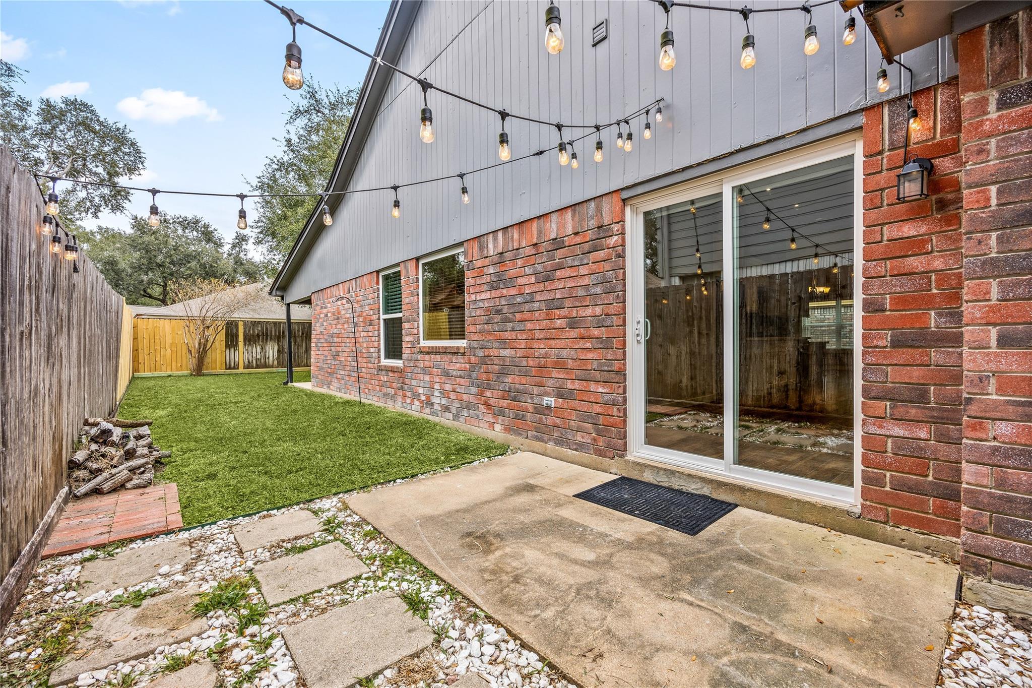 5122 Prairie Creek Drive