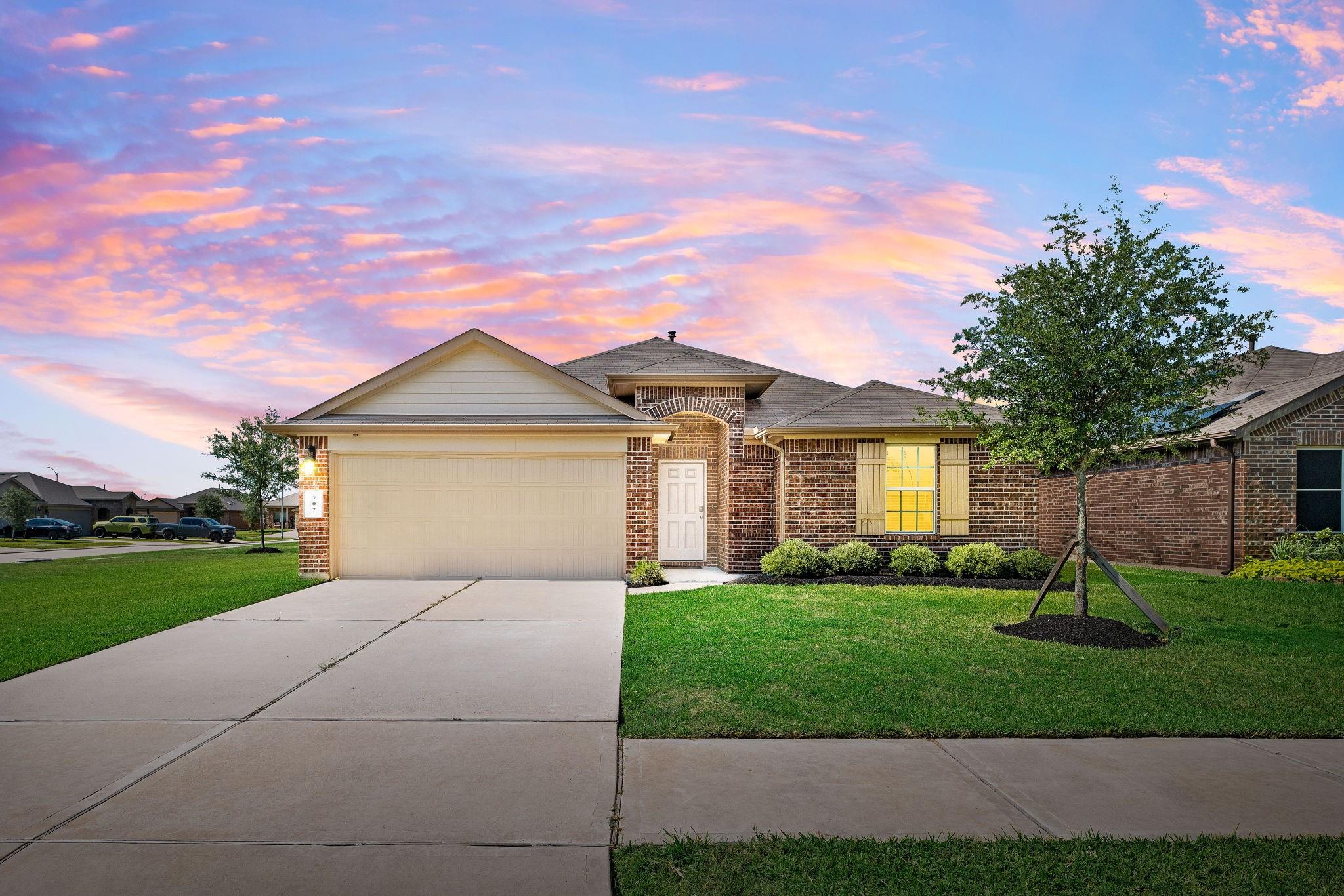 707 Desert Pea Lane