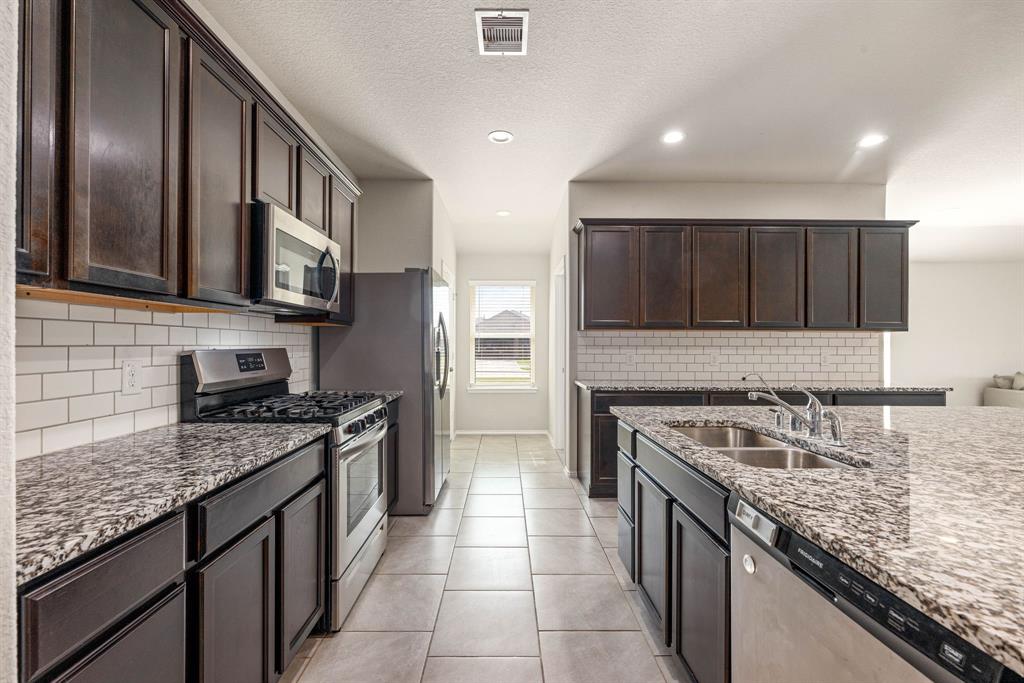 707 Desert Pea Lane