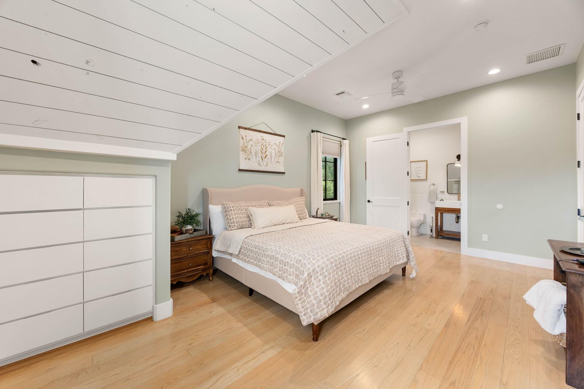 6571 Manorwood Drive