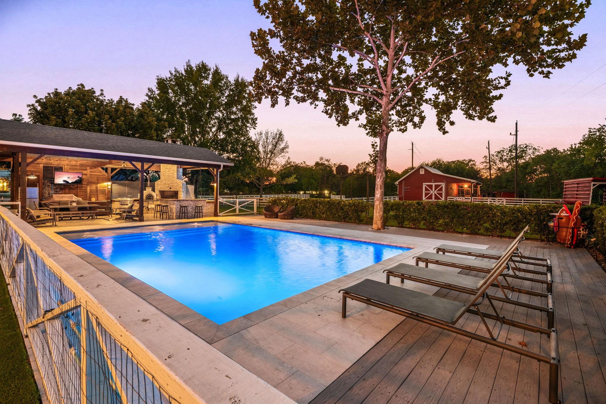 6571 Manorwood Drive