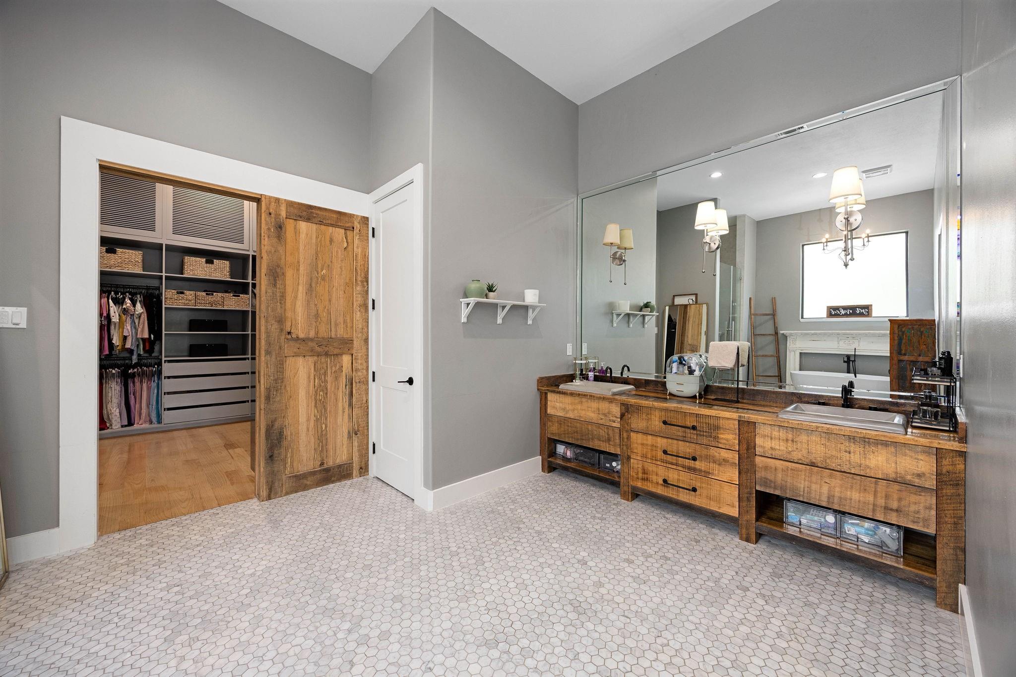 6571 Manorwood Drive
