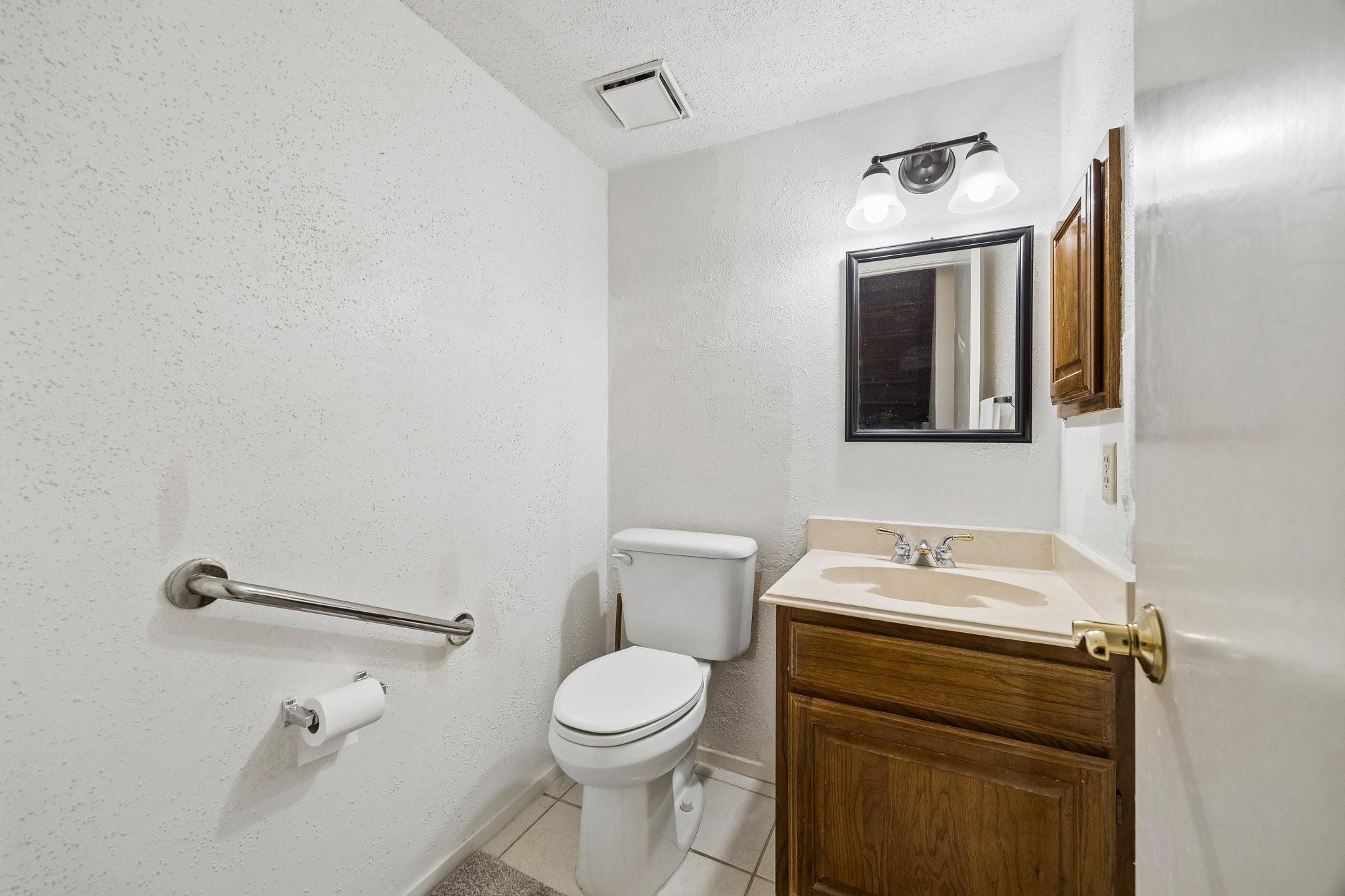 9815 Walnut Glen Drive