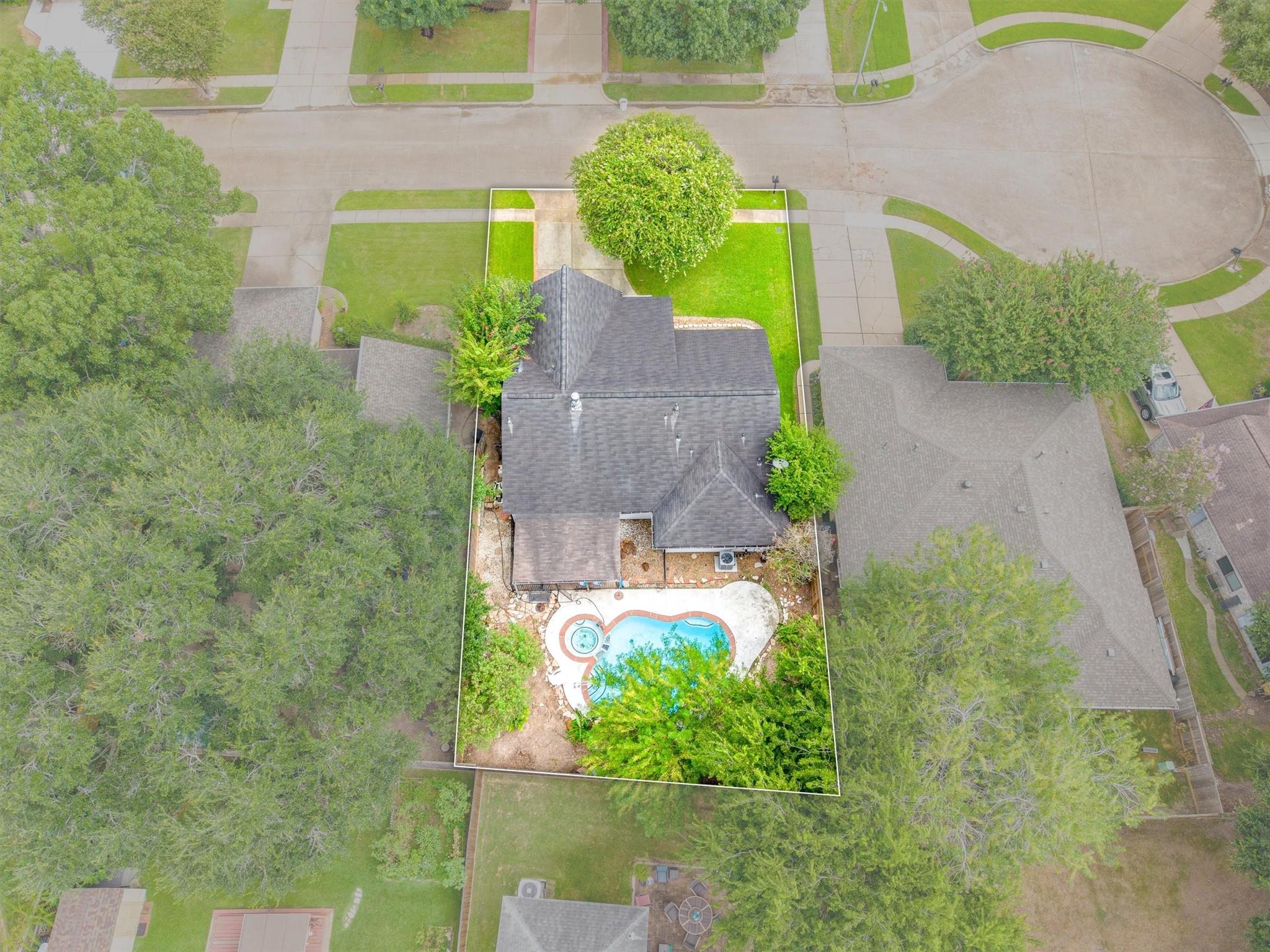 14015 Susan Court