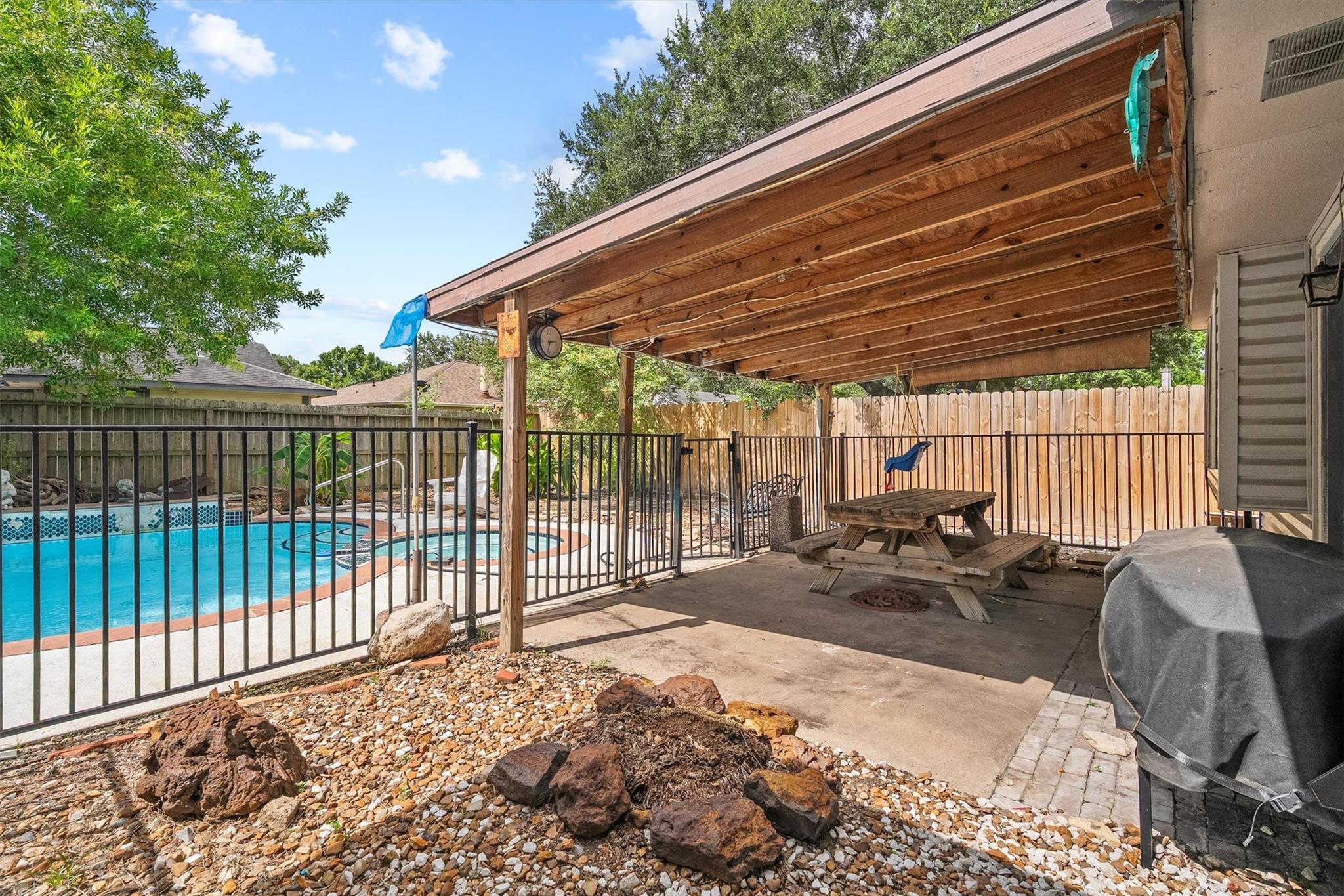 14015 Susan Court