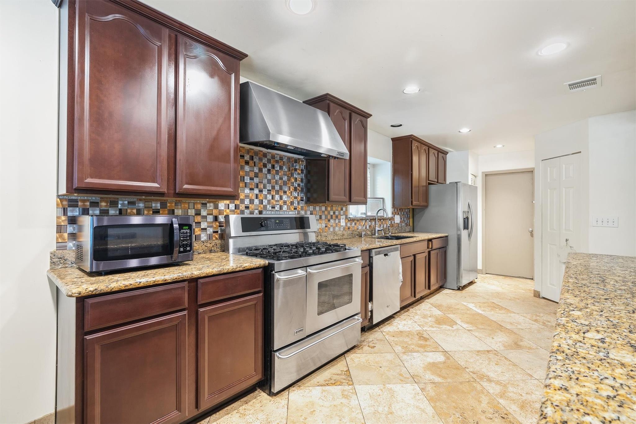 14015 Susan Court