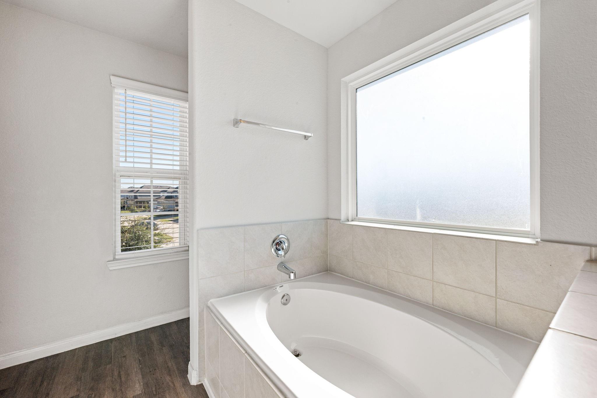 24558 Carlo Hue Trail