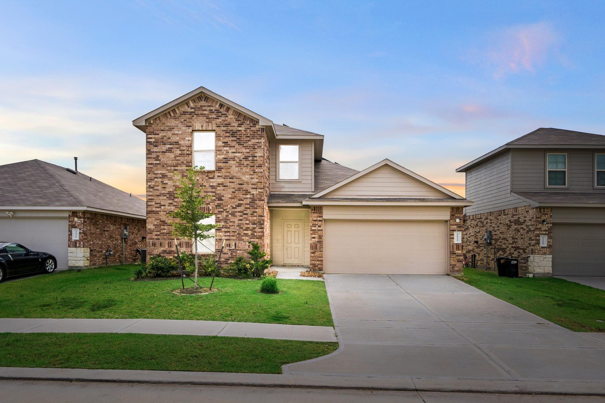 5122 Moonlit Garden Lane