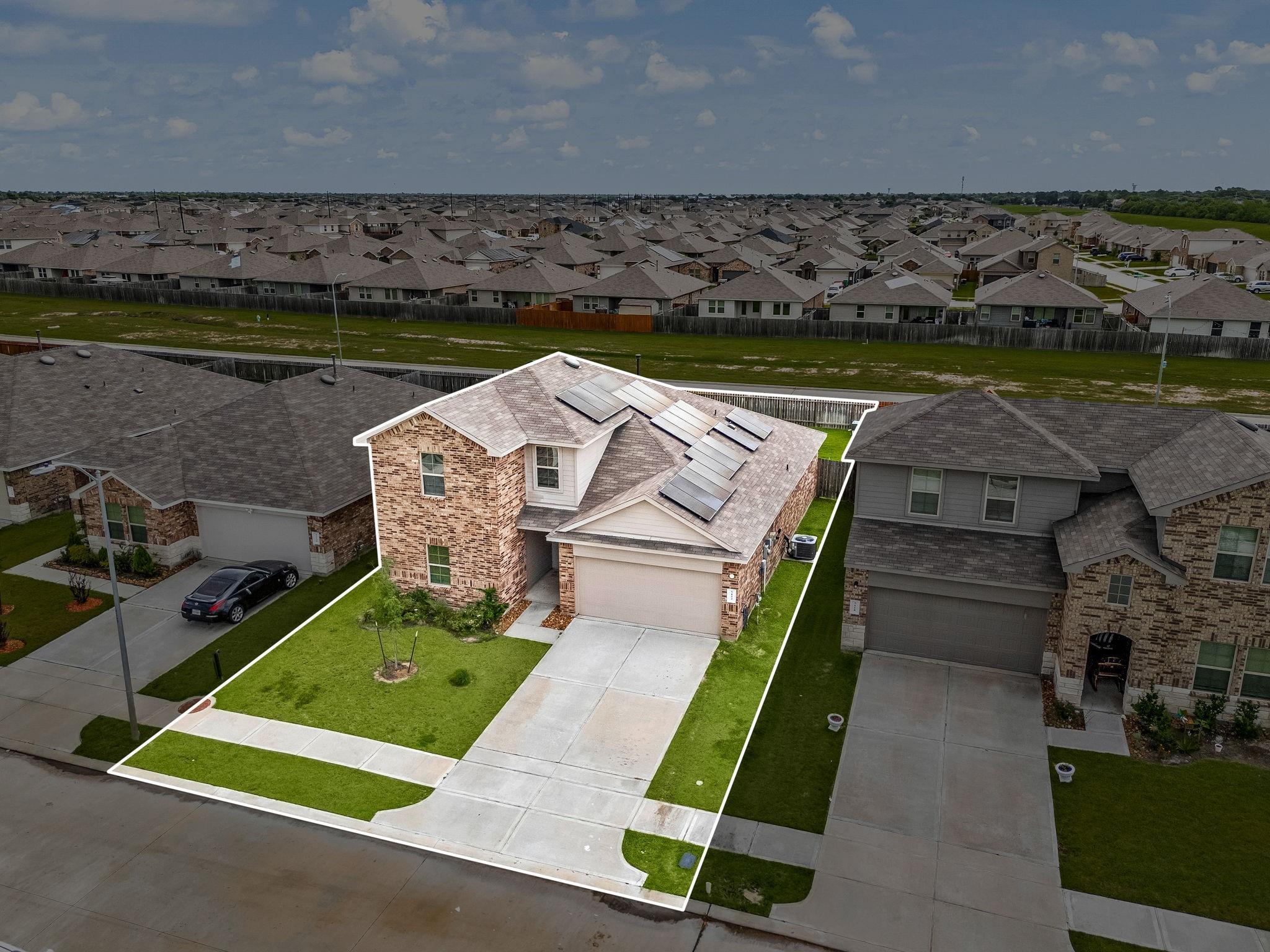5122 Moonlit Garden Lane