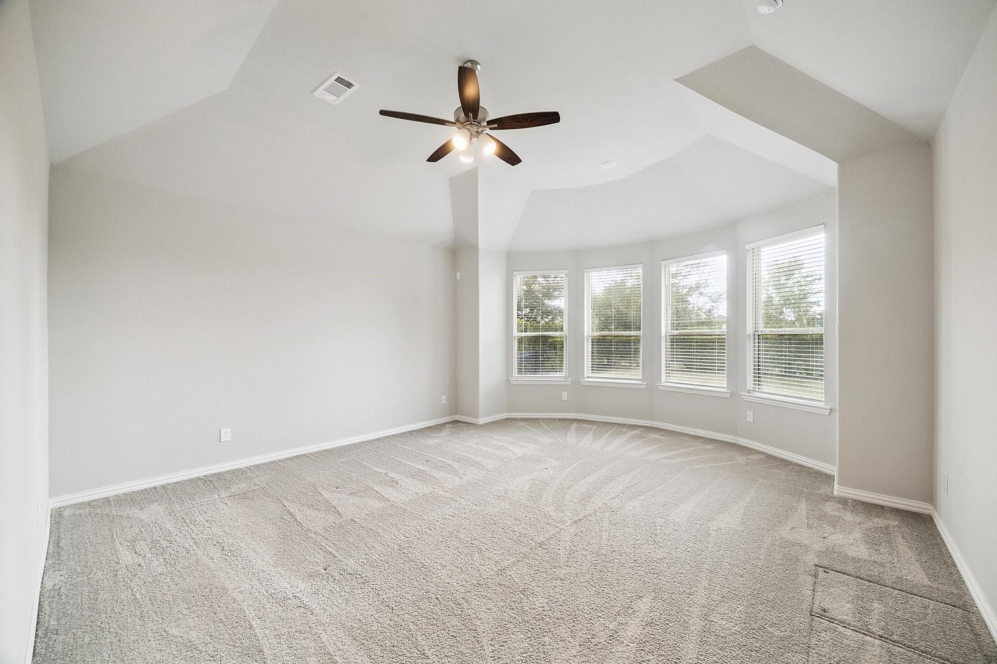 1415 Layla Sage Loop