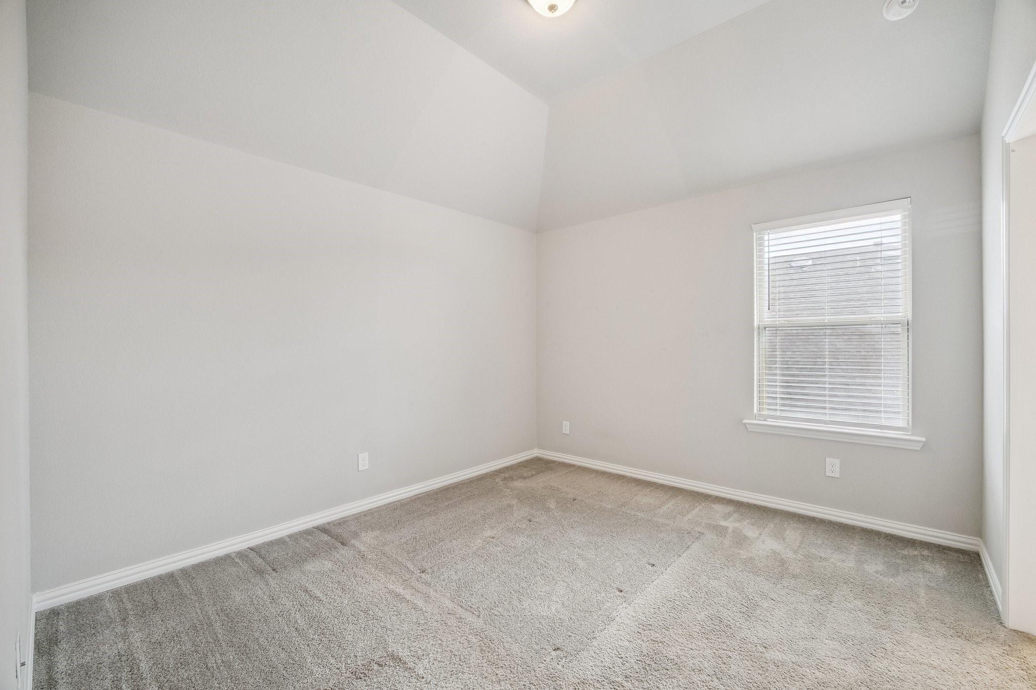 1415 Layla Sage Loop