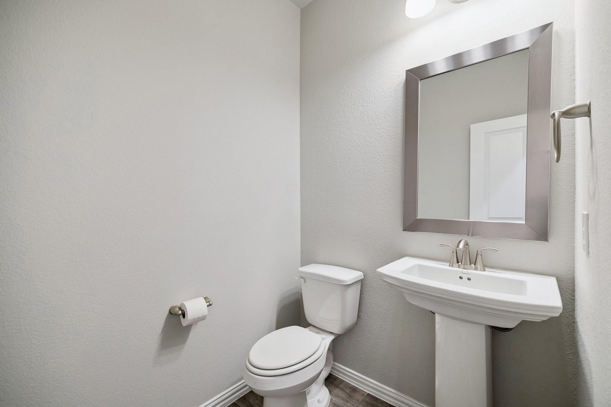 1415 Layla Sage Loop