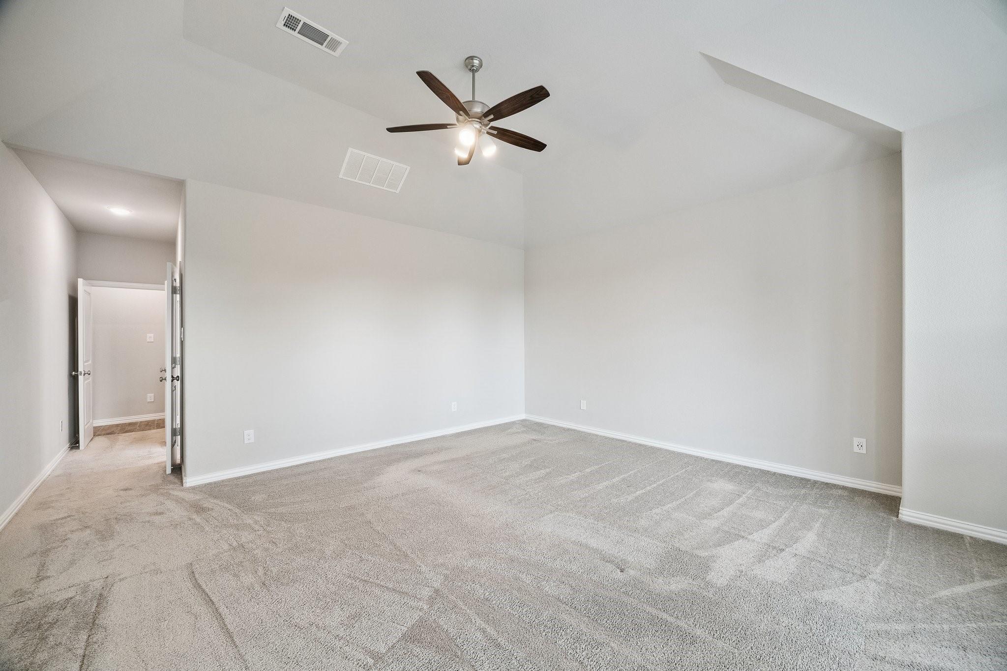 1415 Layla Sage Loop