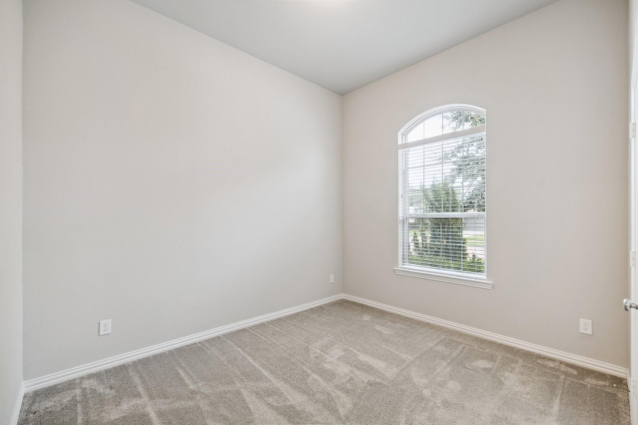 1415 Layla Sage Loop