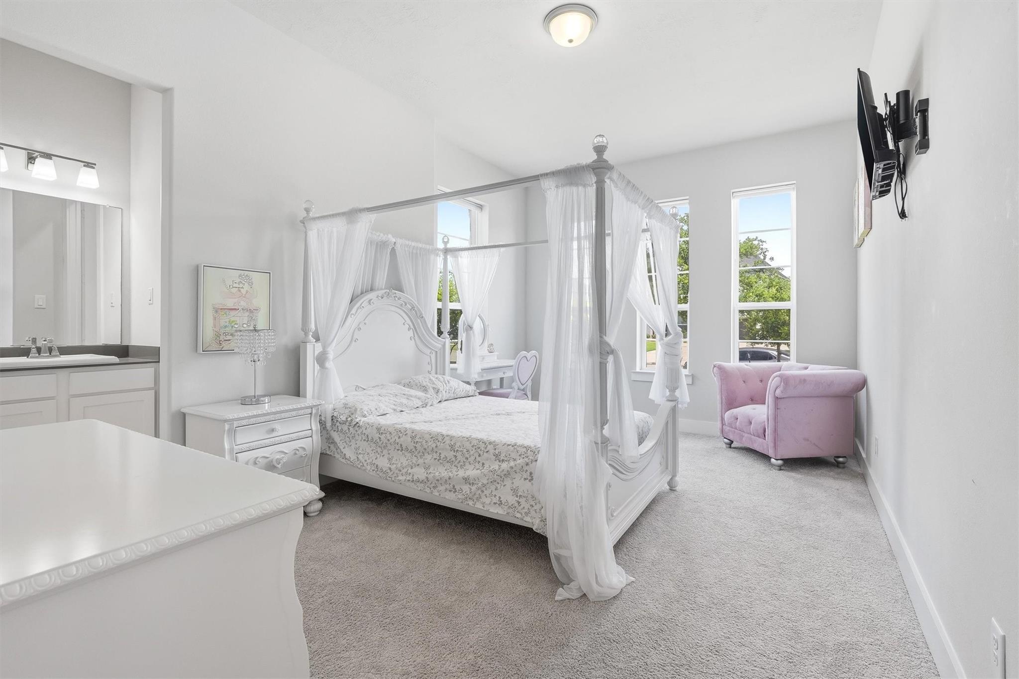 440 Stratus View Court