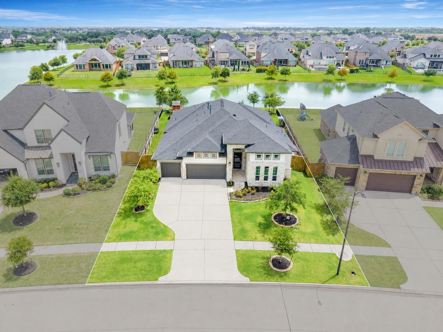 440 Stratus View Court