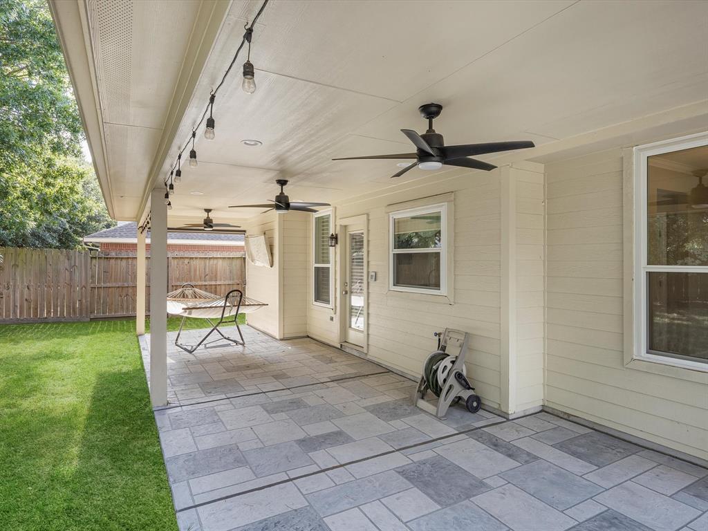 9707 Green Valley Lane