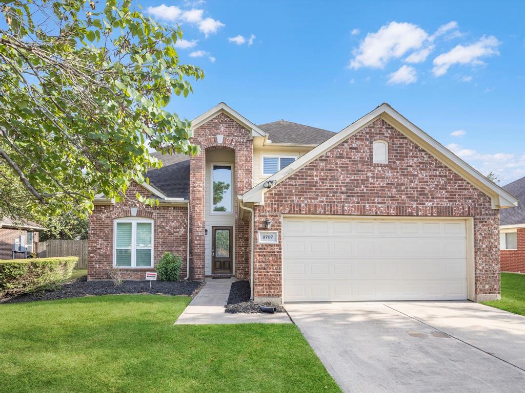 9707 Green Valley Lane